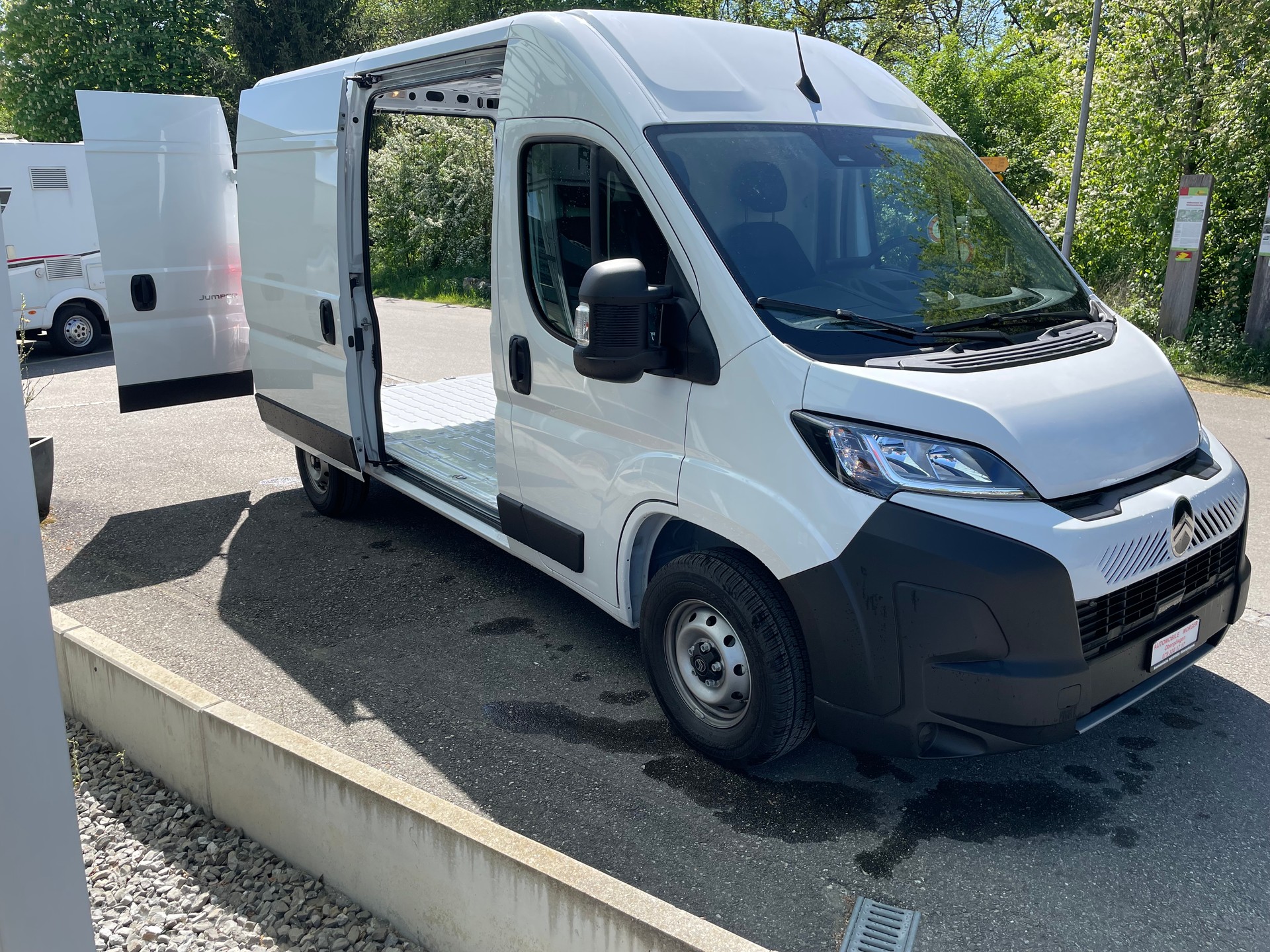 CITROEN Jumper 35 2.2 BlueHDi 140 L2H2-image-4
