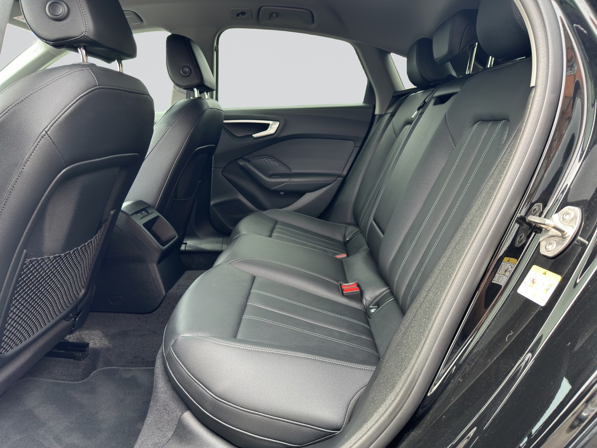 AUDI A5 Limousine TDI S tronic LEDER-image-7