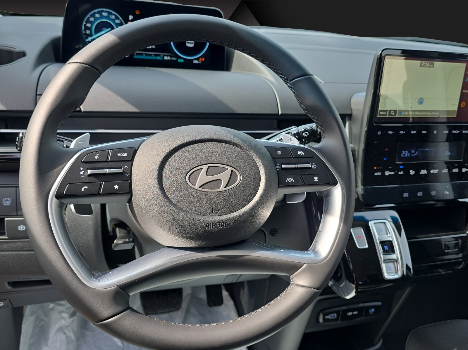 HYUNDAI Staria Wagon 1.6 T-GDi HEV Amplia A-image-8