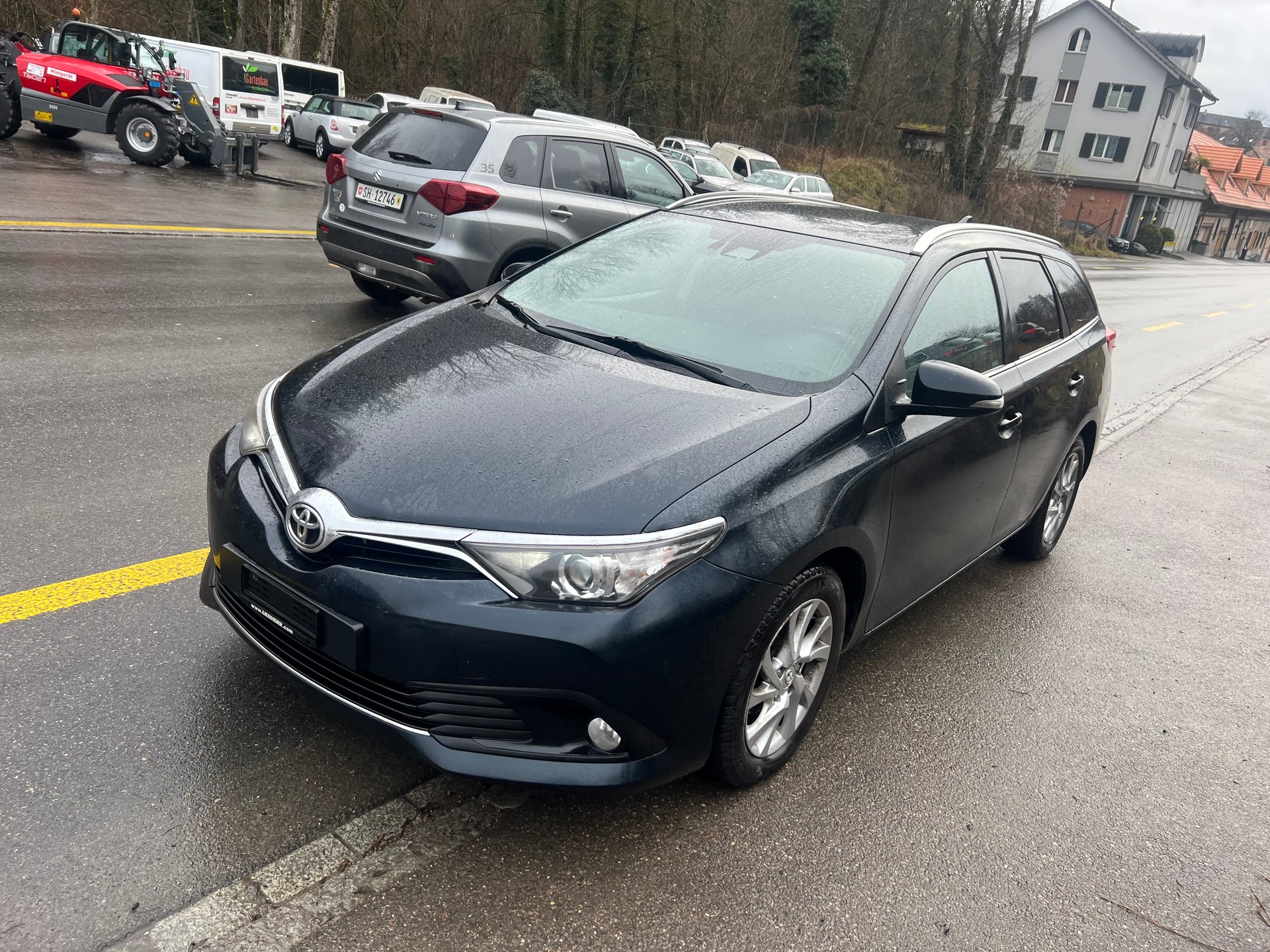 TOYOTA Auris Touring Sports 1.2 Turbo Luna CVT-image-2