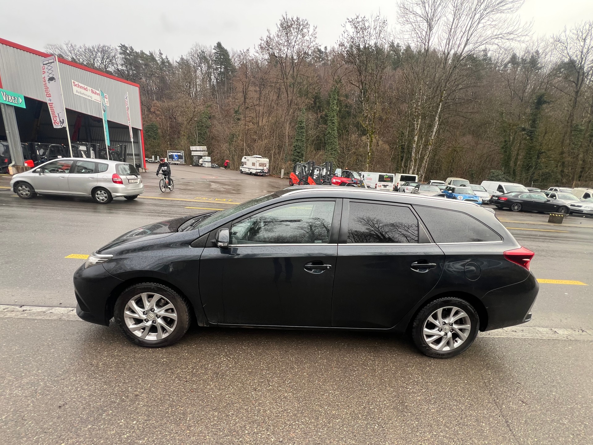 TOYOTA Auris Touring Sports 1.2 Turbo Luna CVT-image-7