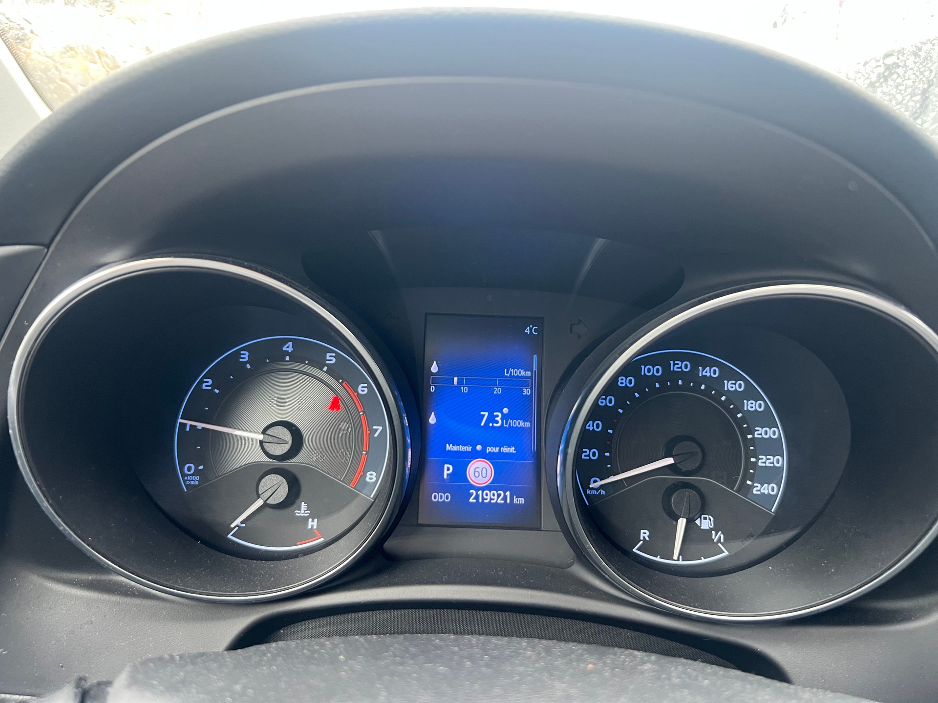 TOYOTA Auris Touring Sports 1.2 Turbo Luna CVT-image-12