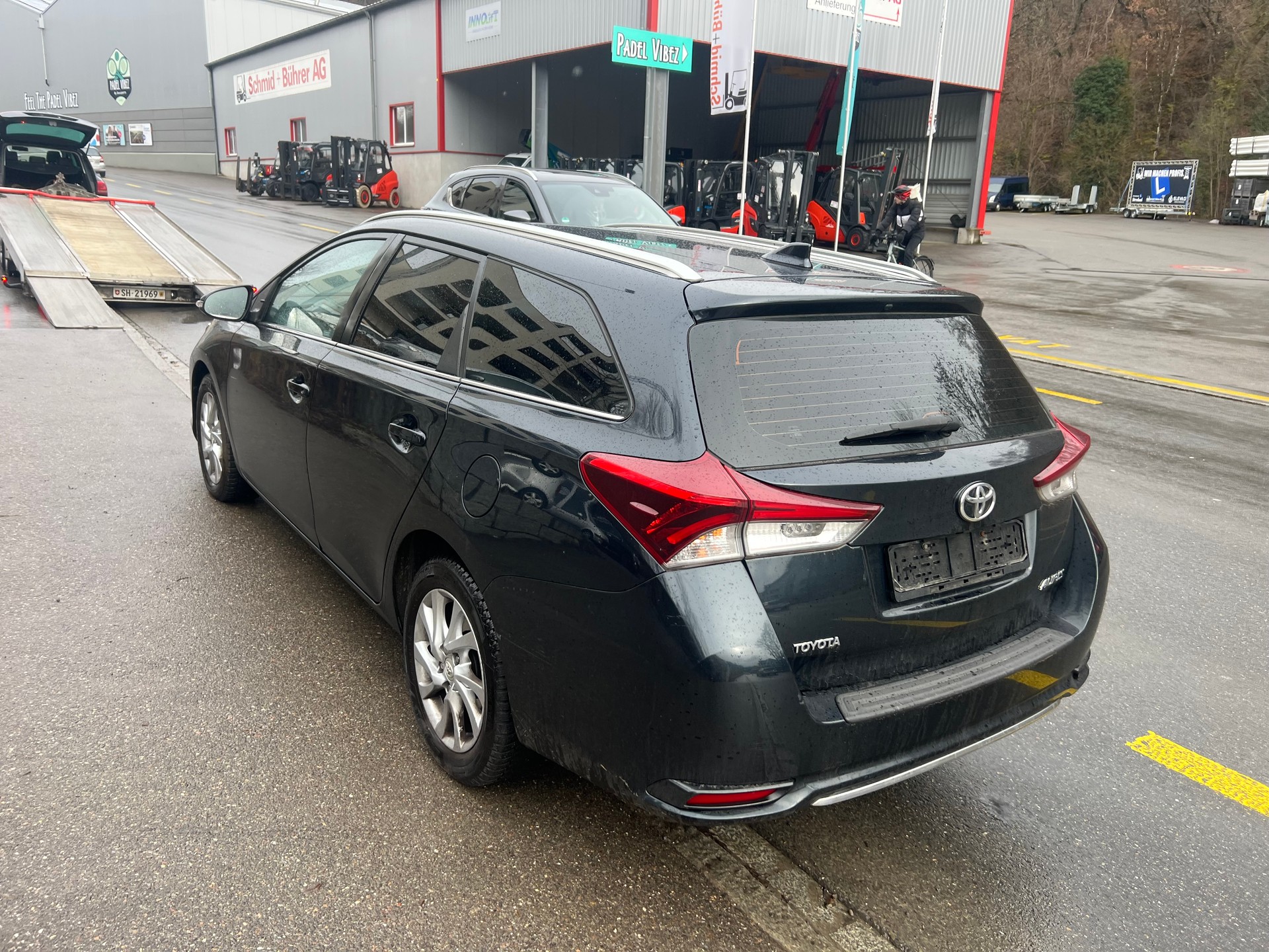 TOYOTA Auris Touring Sports 1.2 Turbo Luna CVT-image-4