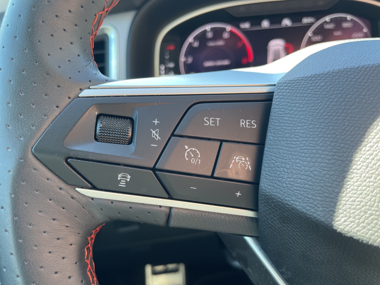 SEAT Ateca 1.5 TSI EVO DSG FR-image-15