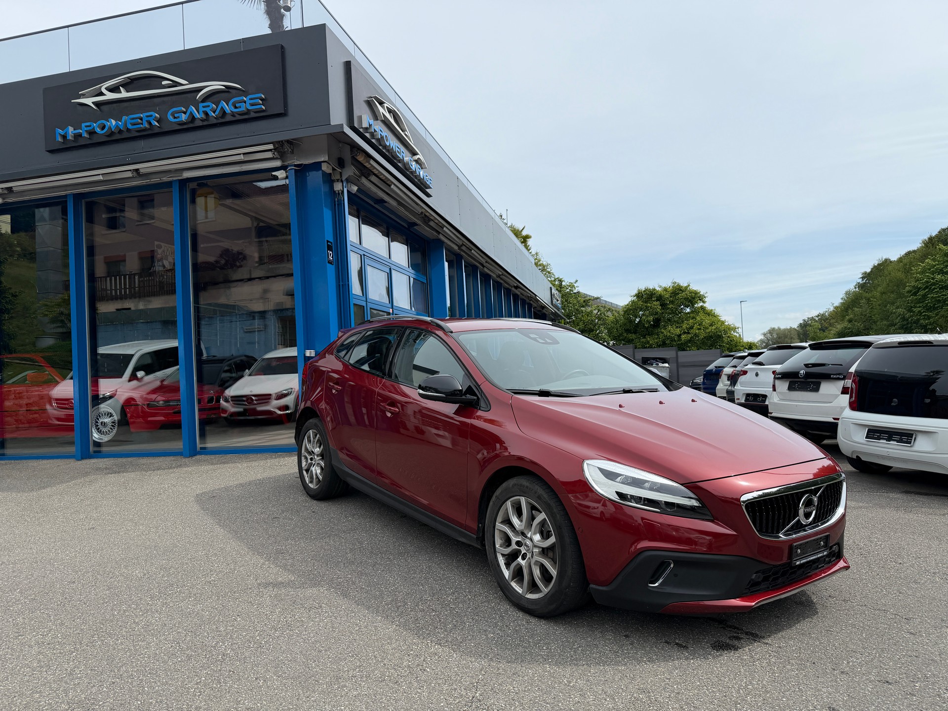 VOLVO V40 Cross Country Pro T4 AWD Geartronic-image-1