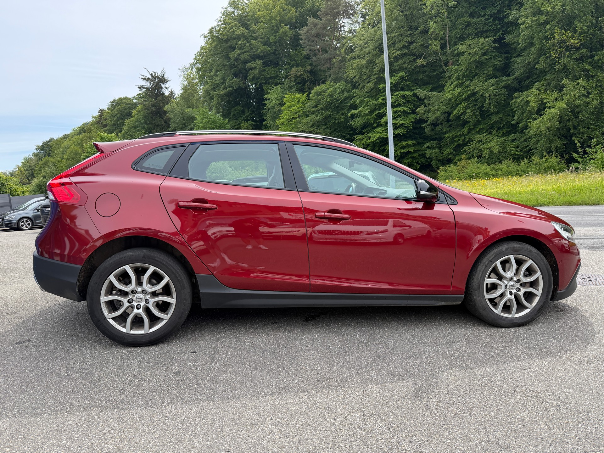VOLVO V40 Cross Country Pro T4 AWD Geartronic-image-2
