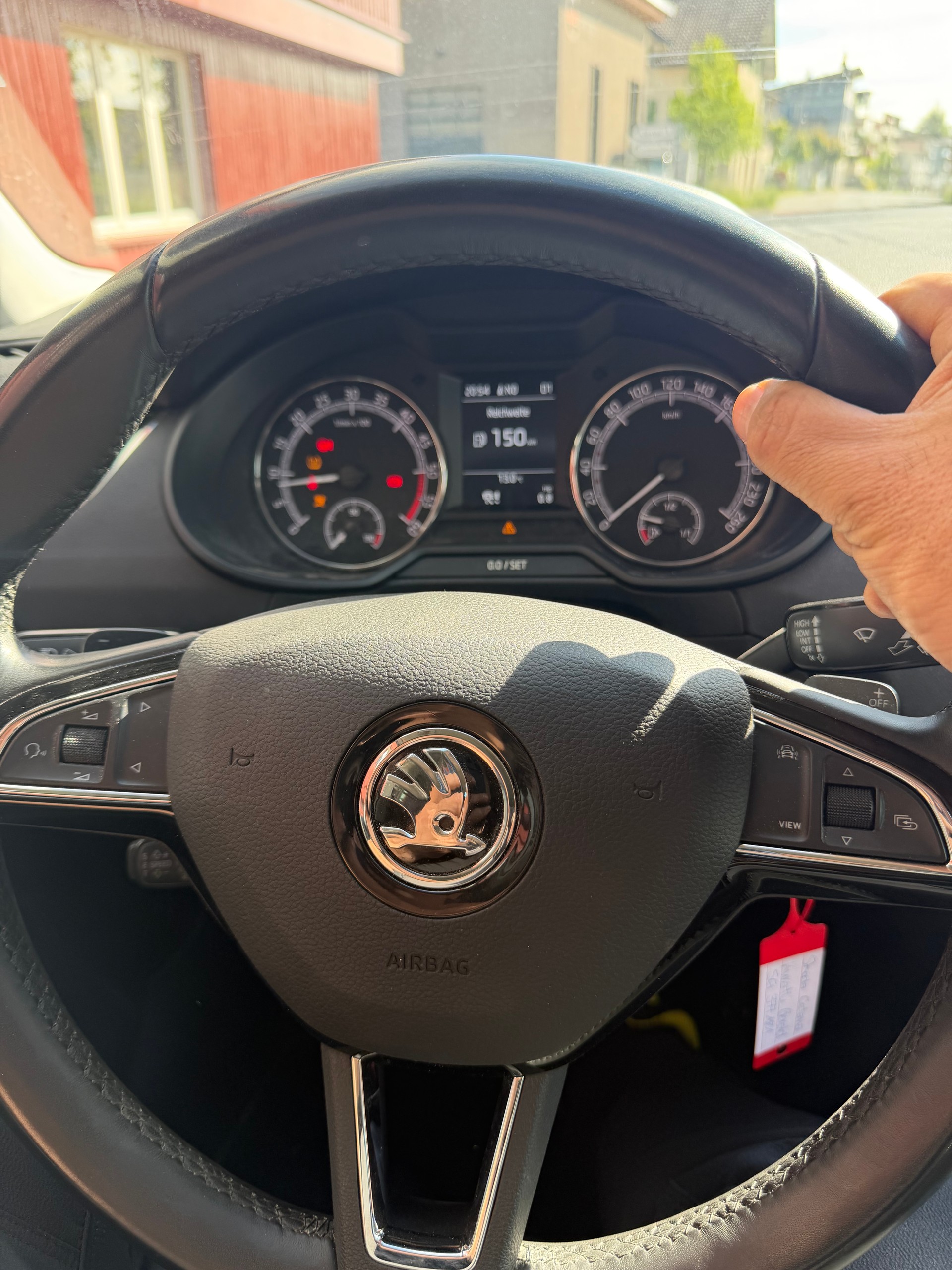SKODA Octavia Combi 2.0 TDI Ambition 4x4 DSG-image-4