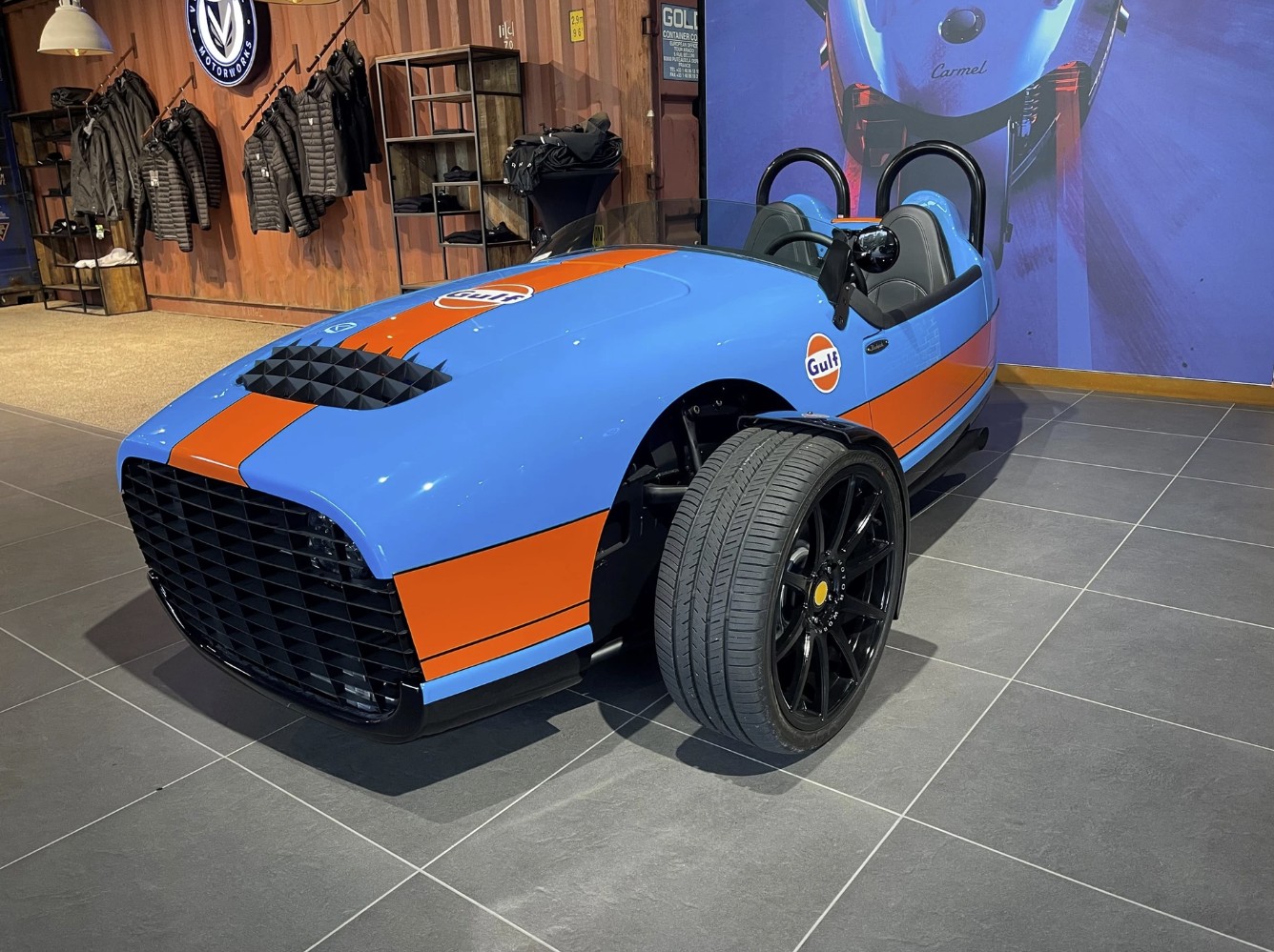 Car photo