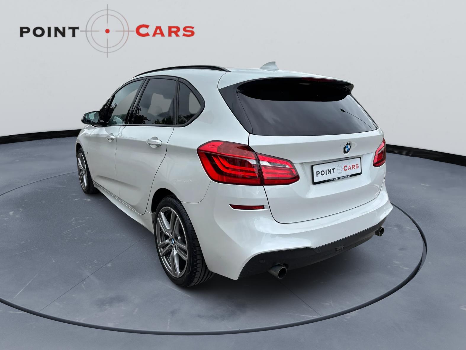 BMW 225i xDrive Active Tourer M Sport Steptronic-image-2
