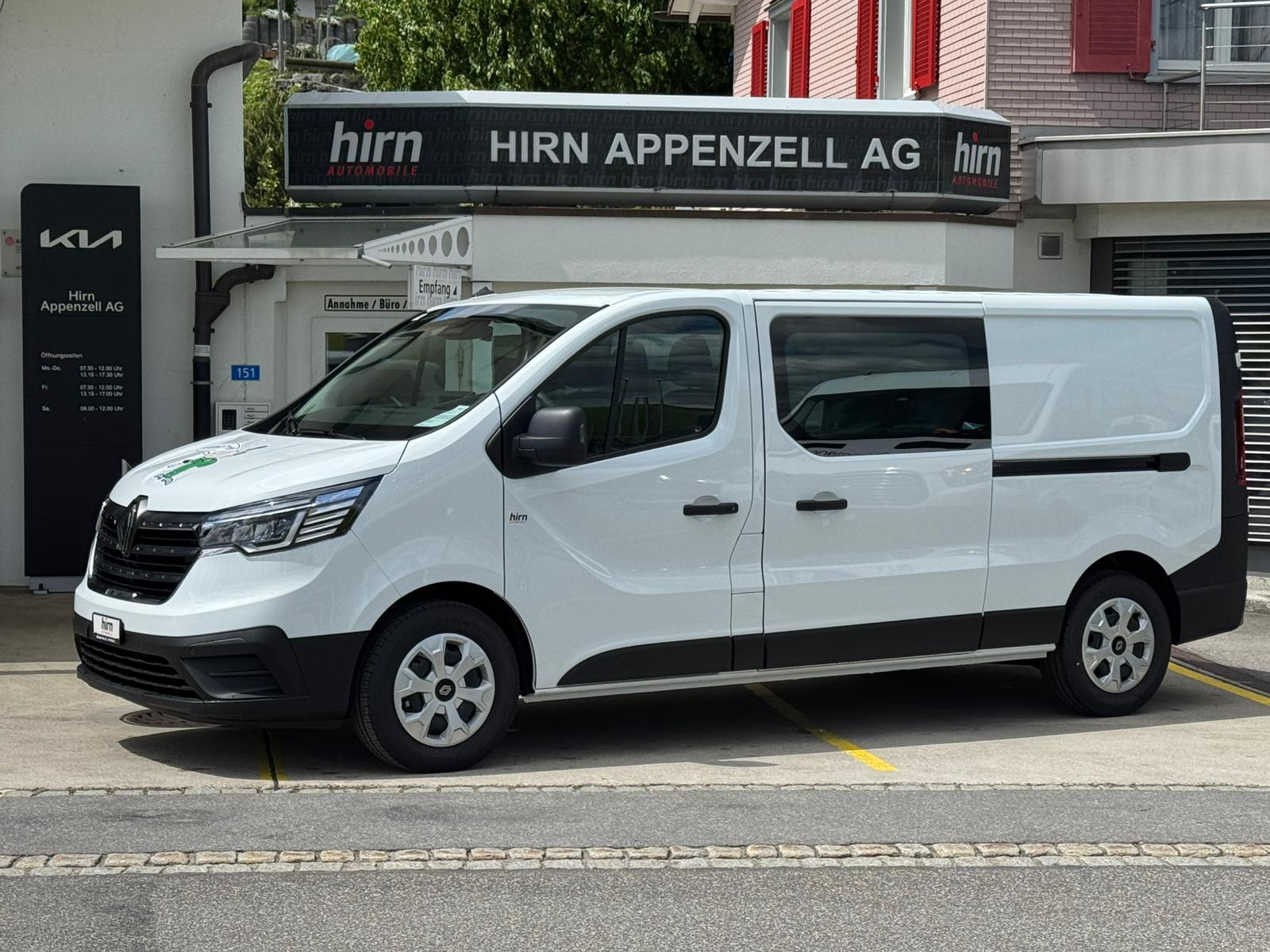 RENAULT Trafic Kaw. 3.0 t L1 H1 E-Tech Electric EV52 Advance-image-0