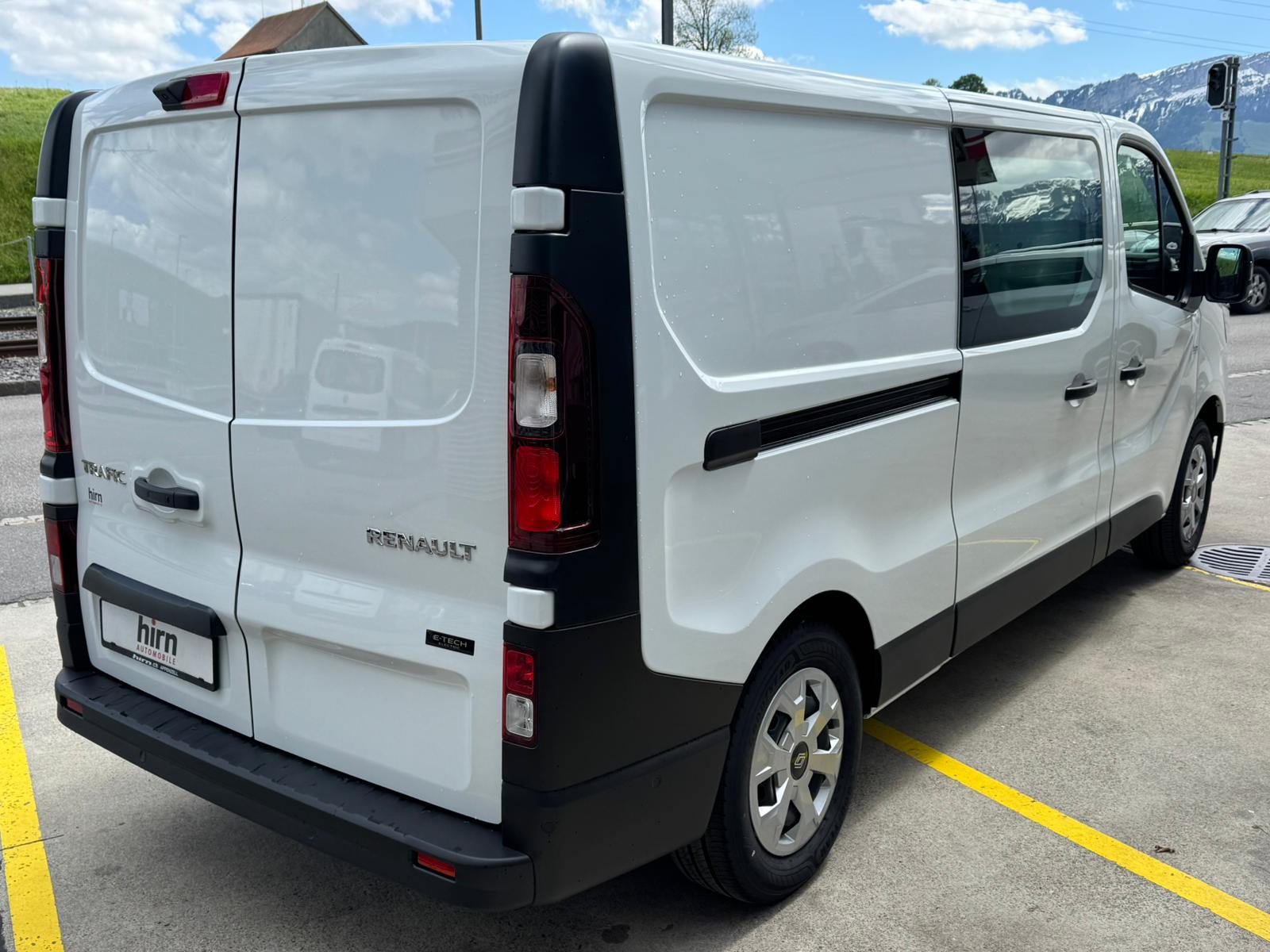 RENAULT Trafic Kaw. 3.0 t L1 H1 E-Tech Electric EV52 Advance-image-2