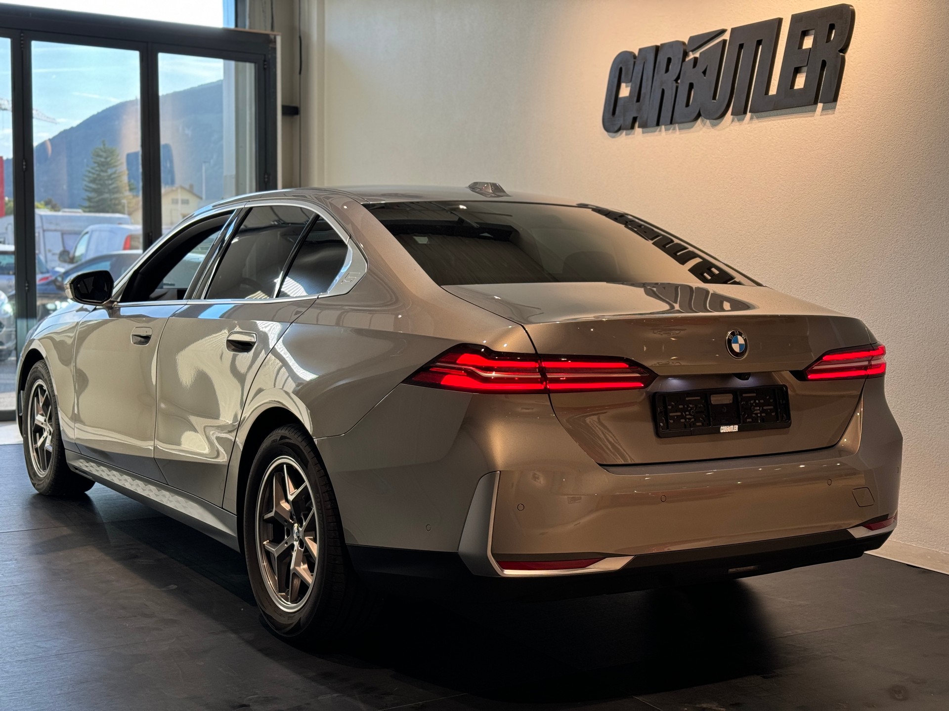 BMW 520d xDrive 48V Steptronic Neues Modell 379.- im Monat 🚀-image-8