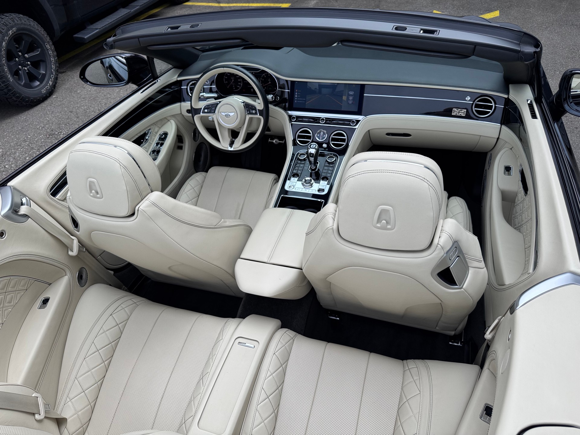 BENTLEY Continental GTC 6.0 W12-image-9