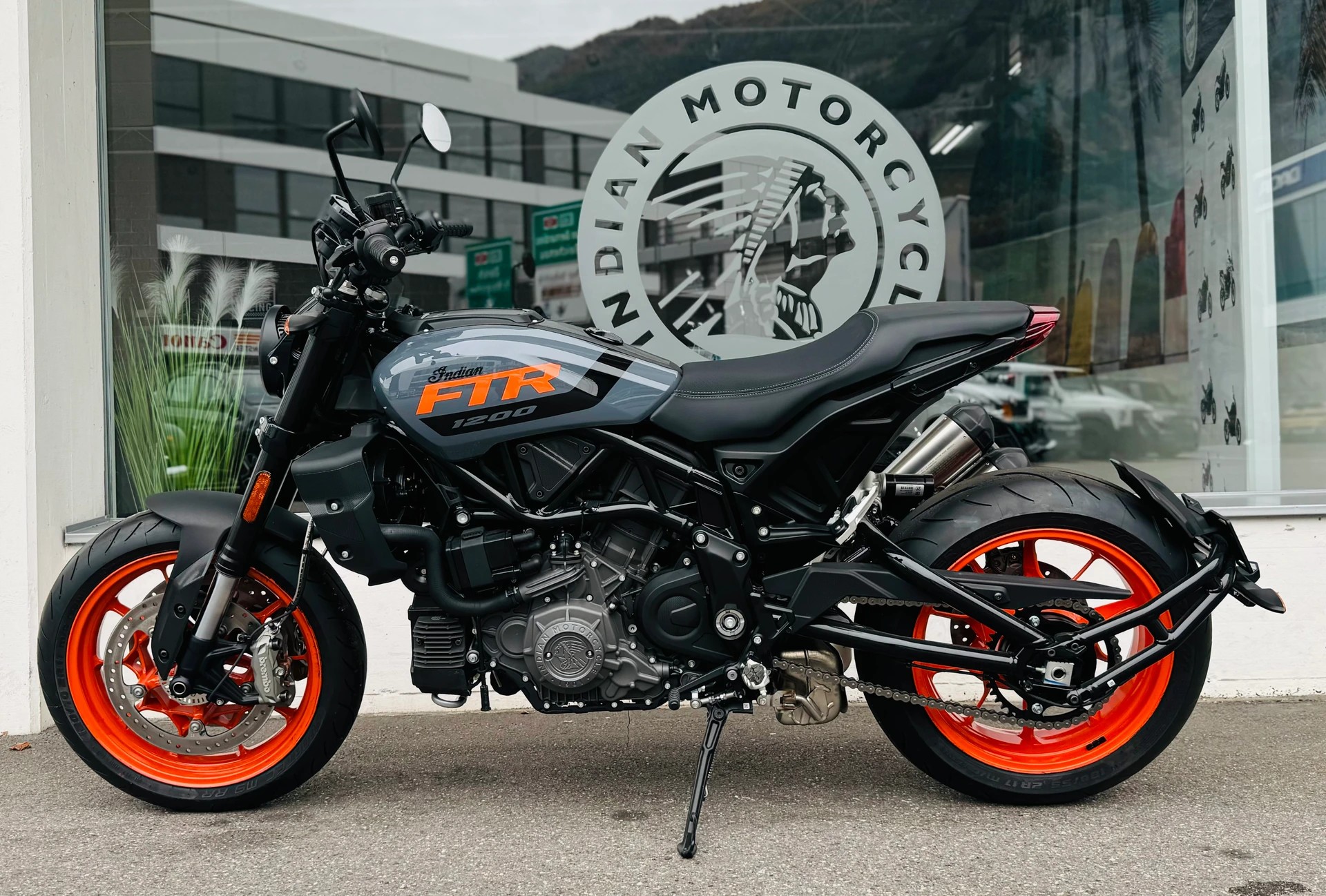 INDIAN FTR 1200 Stealth Gray-image-13