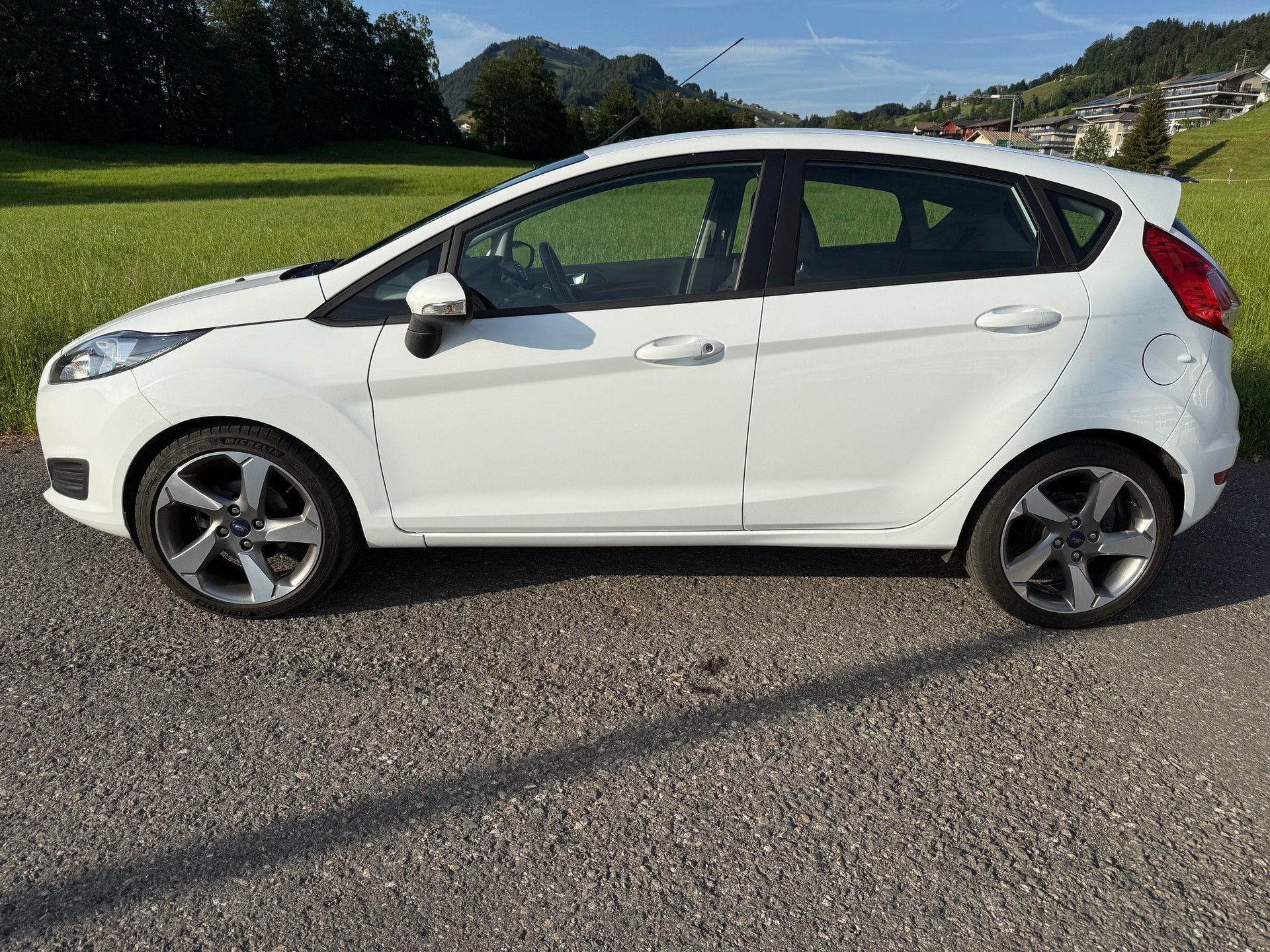 FORD Fiesta 1.0 Trend-image-0