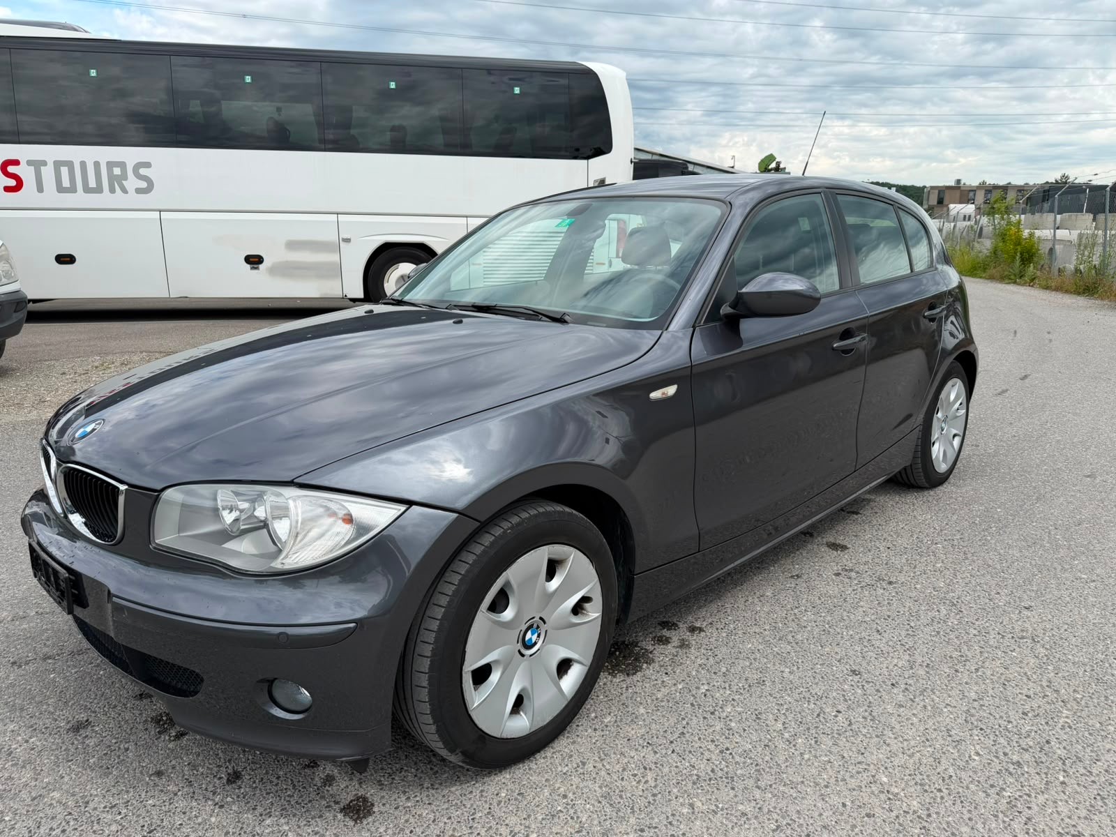 BMW 116i-image-1