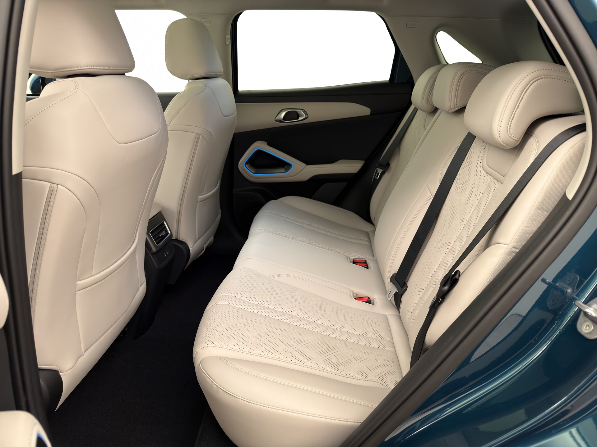 BYD Atto 2 DM-i Boost-image-12