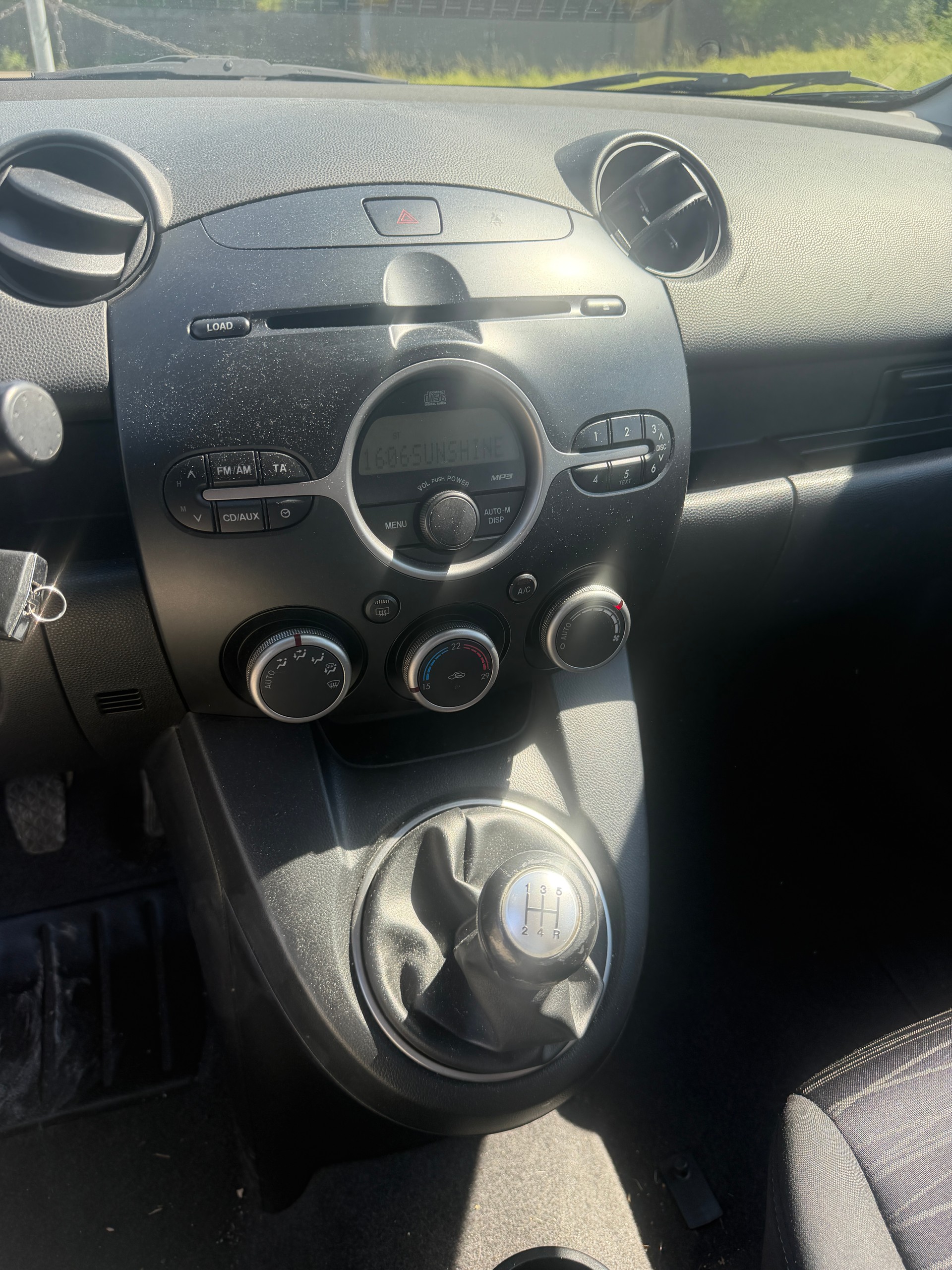 MAZDA 2 1.3i 16V Exclusive-image-10