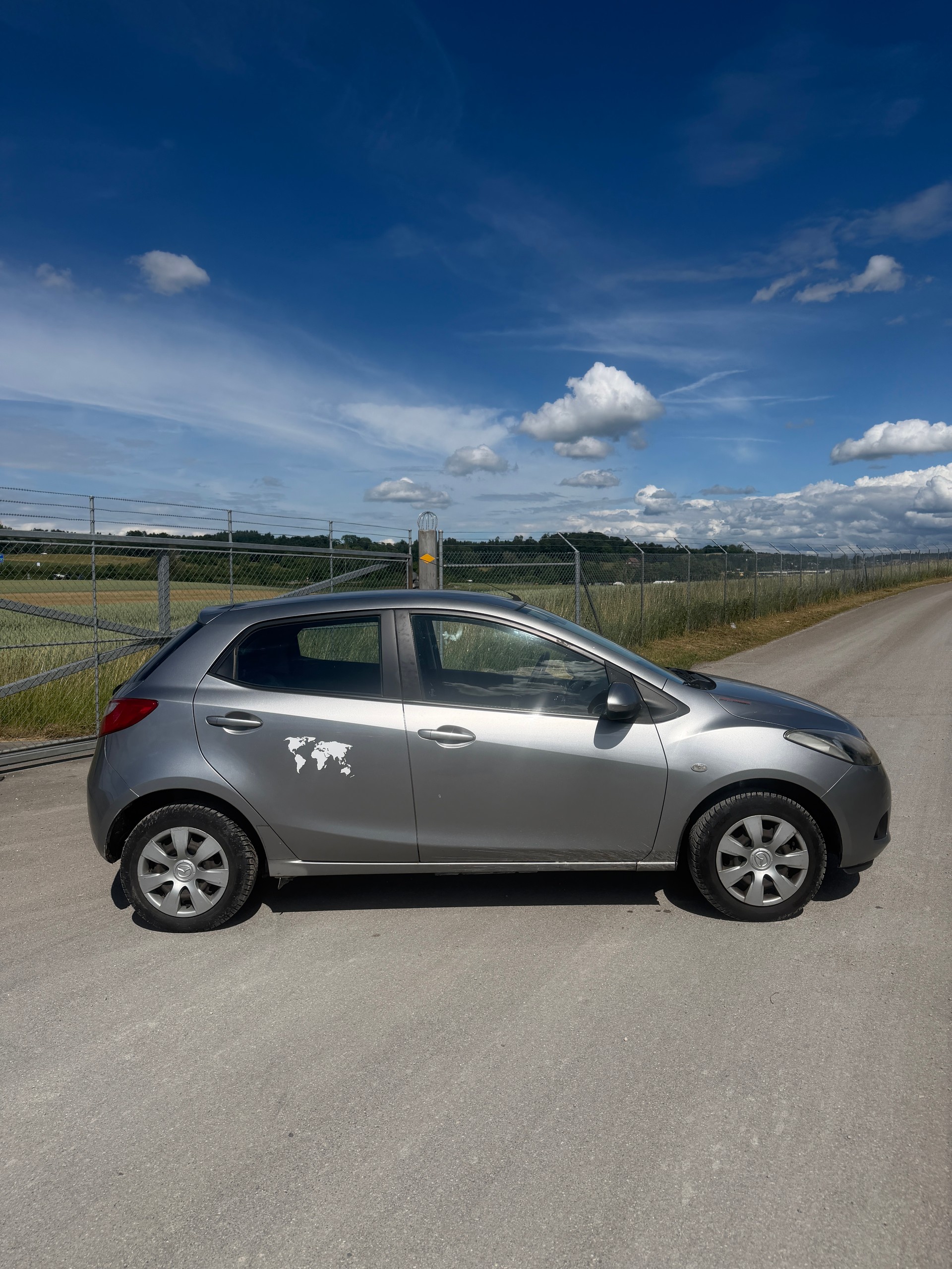 MAZDA 2 1.3i 16V Exclusive-image-7
