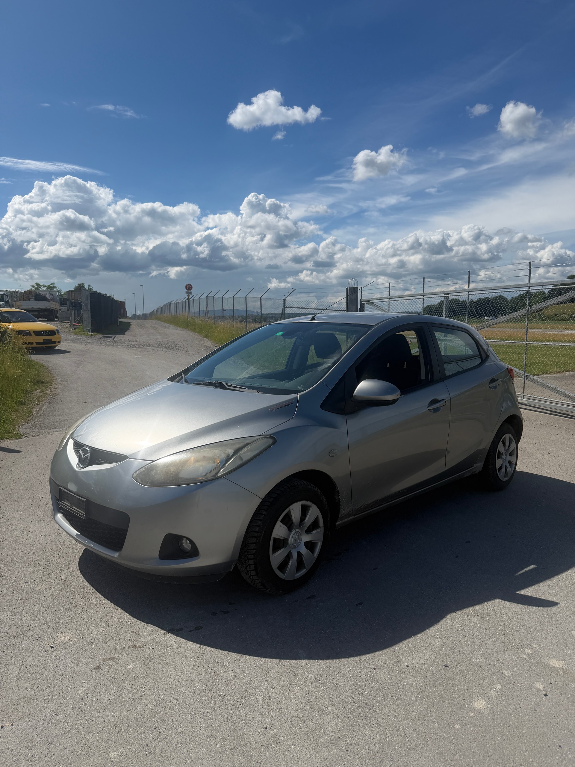 MAZDA 2 1.3i 16V Exclusive-image-2