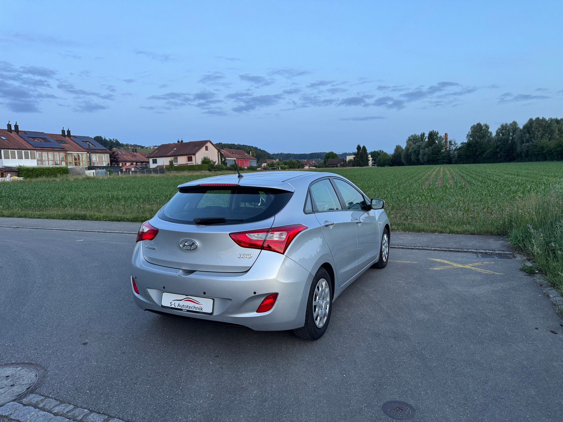 HYUNDAI i30 1.4 Comfort-image-3