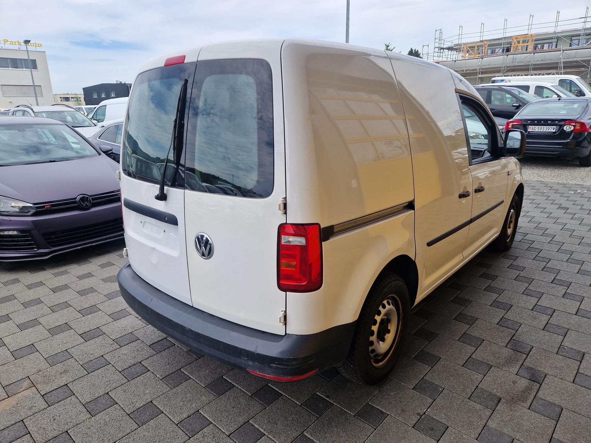 VW Caddy 1.2 TSI Entry BlueMotion Technology-image-5