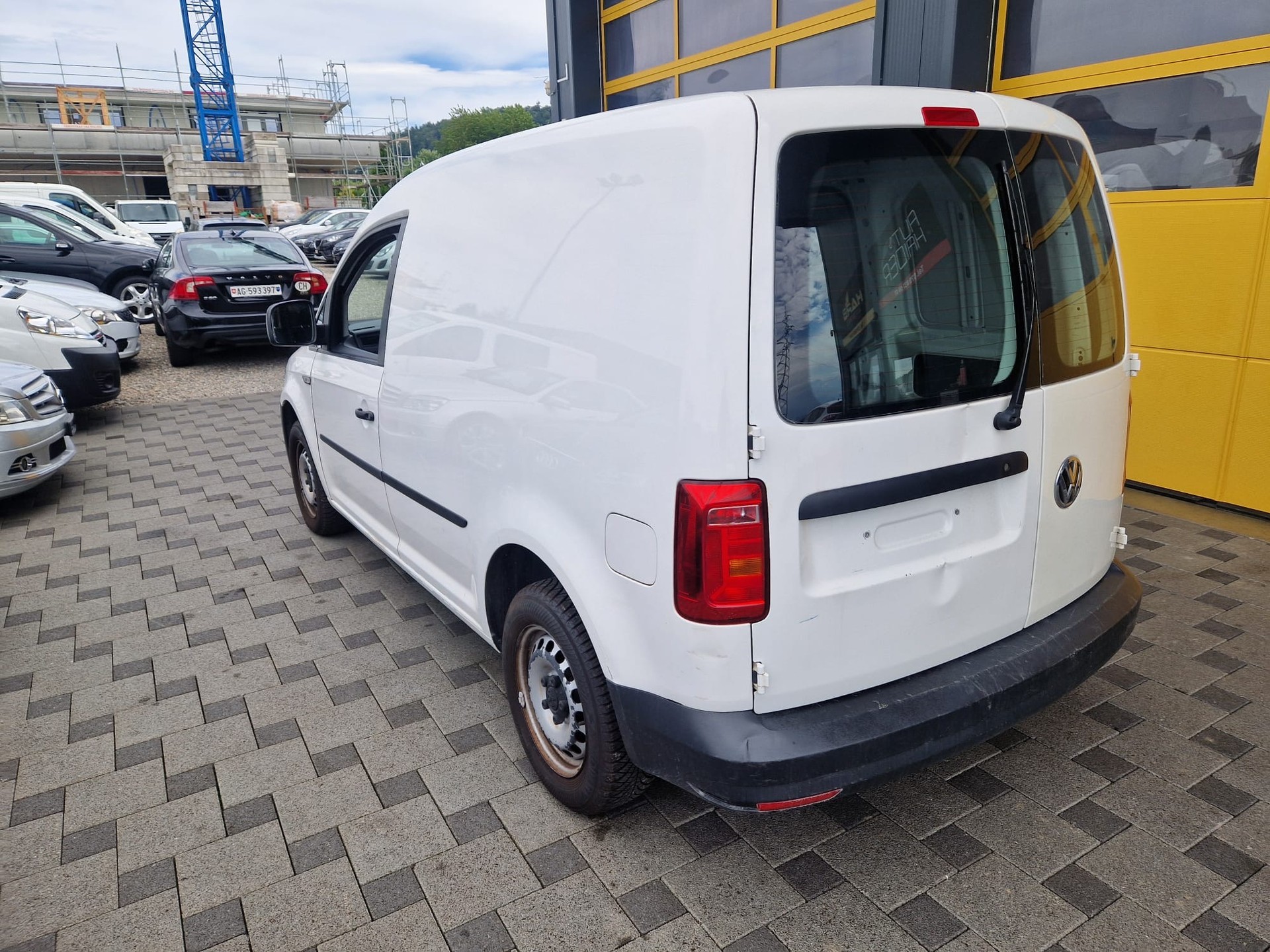 VW Caddy 1.2 TSI Entry BlueMotion Technology-image-3