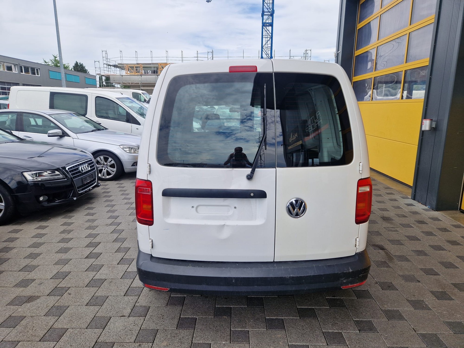 VW Caddy 1.2 TSI Entry BlueMotion Technology-image-4