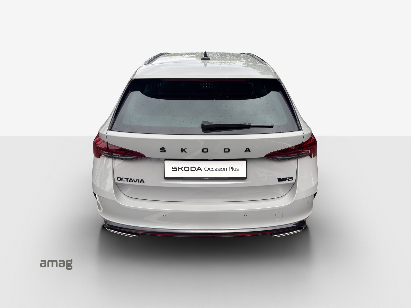 SKODA Octavia Combi 2.0 TSI DSG RS-image-3