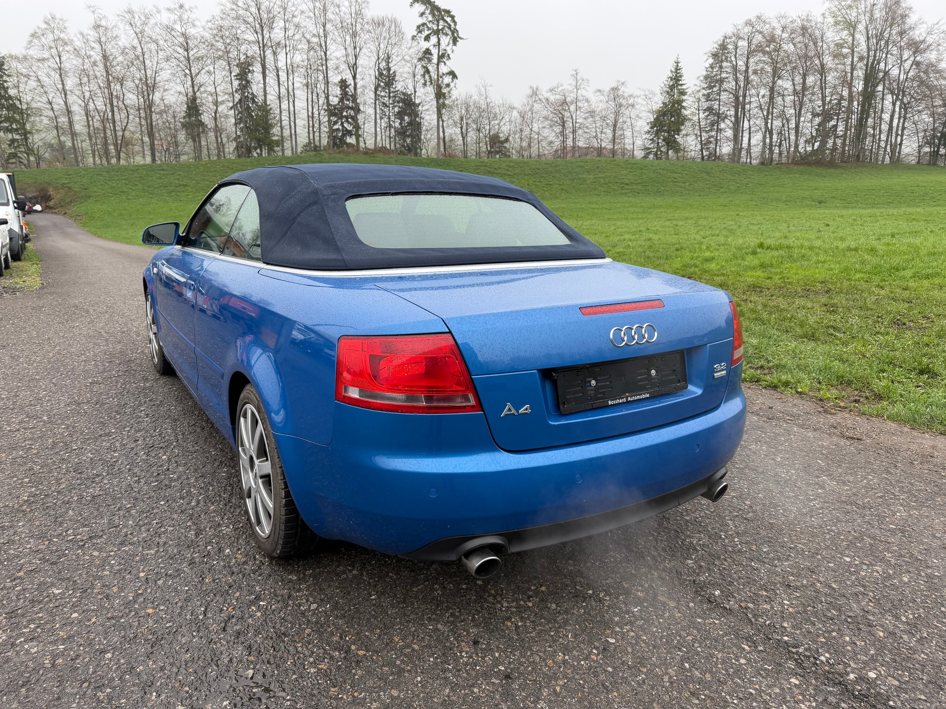 AUDI A4 Cabriolet 3.2 FSI quattro-image-2
