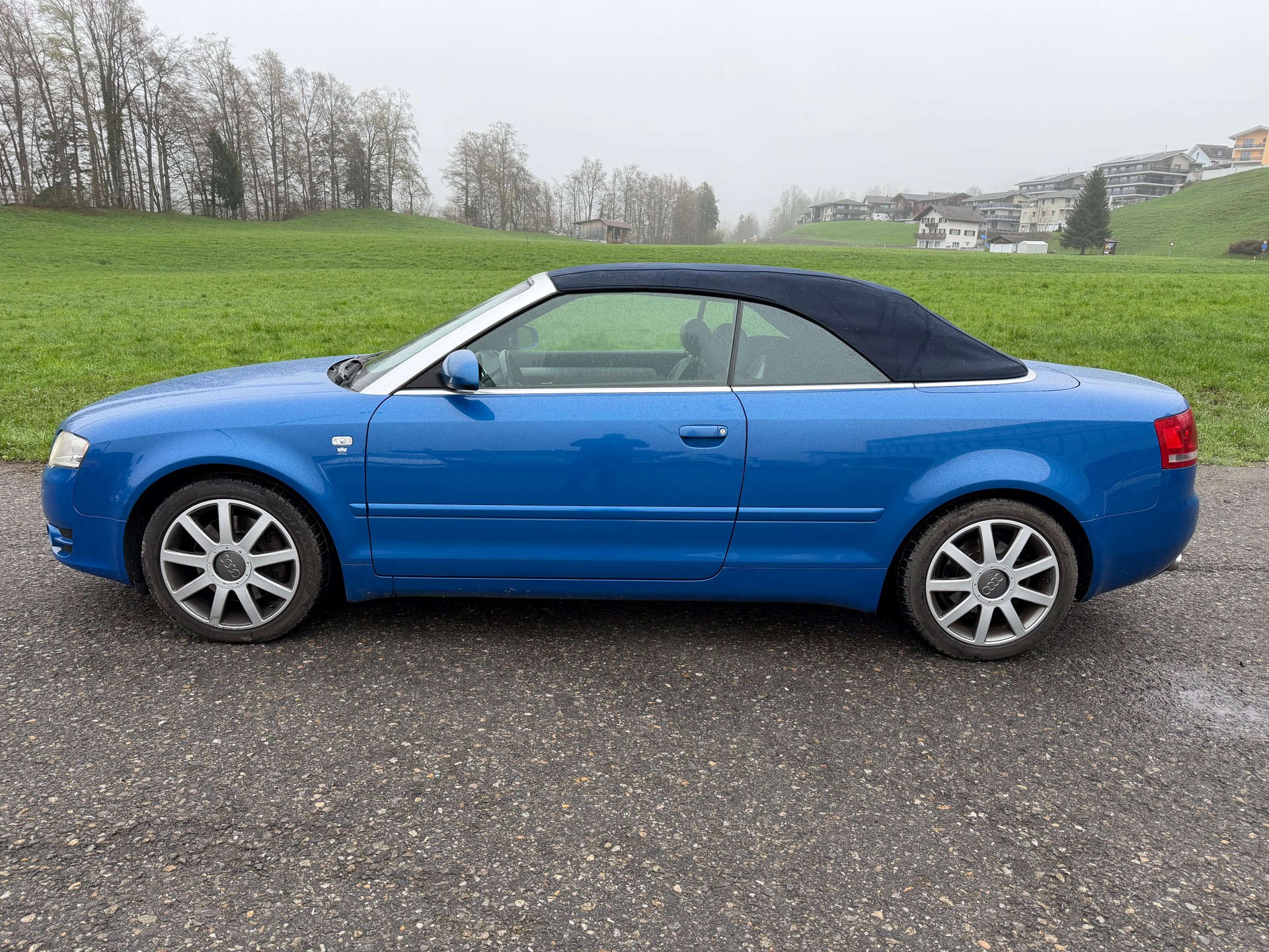 AUDI A4 Cabriolet 3.2 FSI quattro-image-1