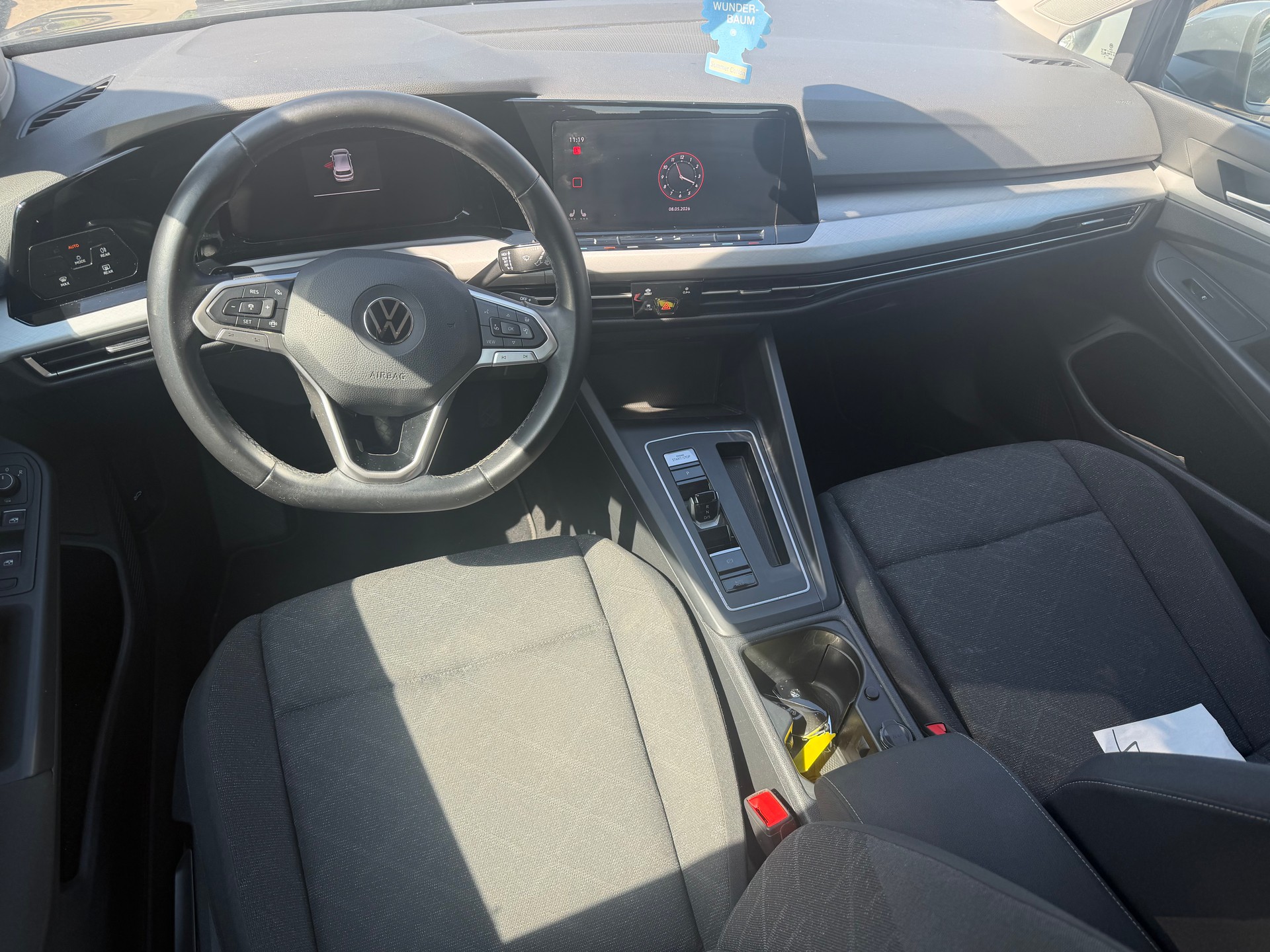 VW Golf 1.0 eTSI mHEV ACTLife DSG-image-2