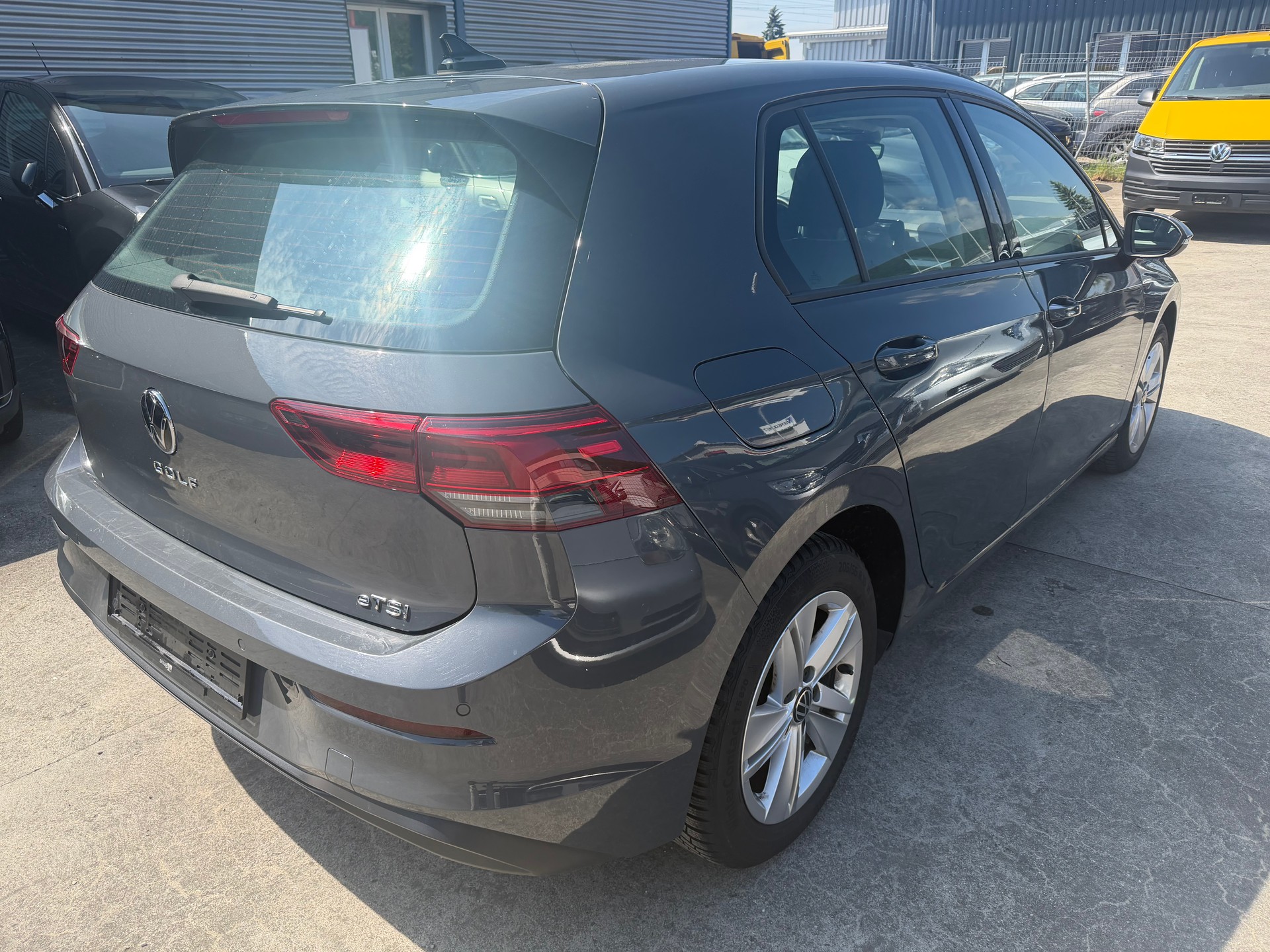 VW Golf 1.0 eTSI mHEV ACTLife DSG-image-6