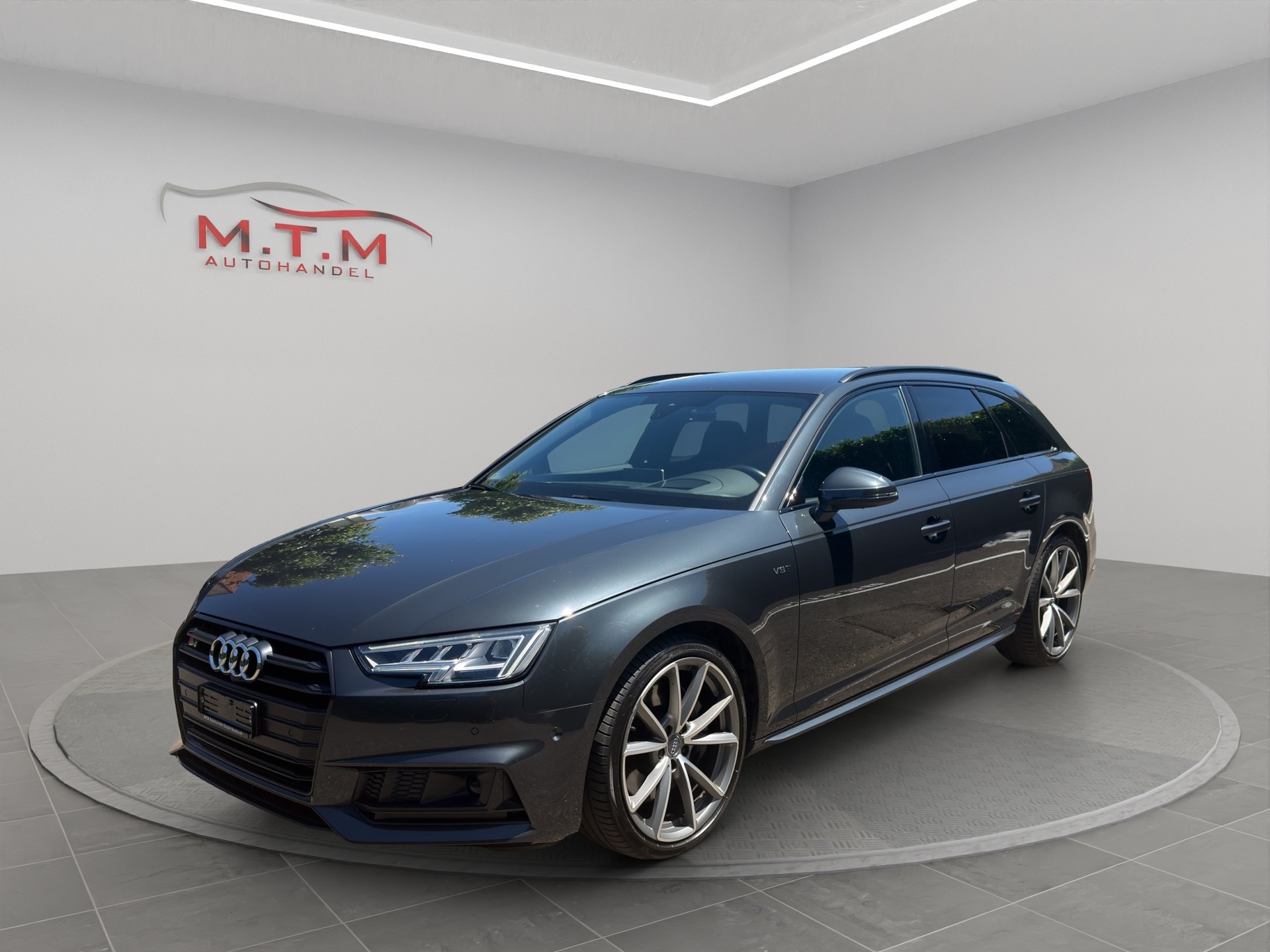AUDI S4 Avant 3.0 TFSI quattro tiptronic-image-4