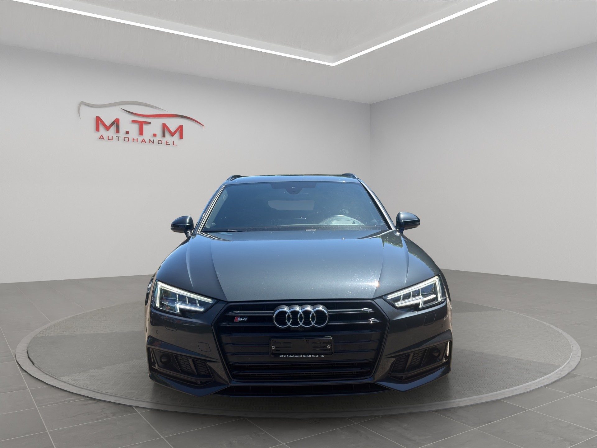 AUDI S4 Avant 3.0 TFSI quattro tiptronic-image-3
