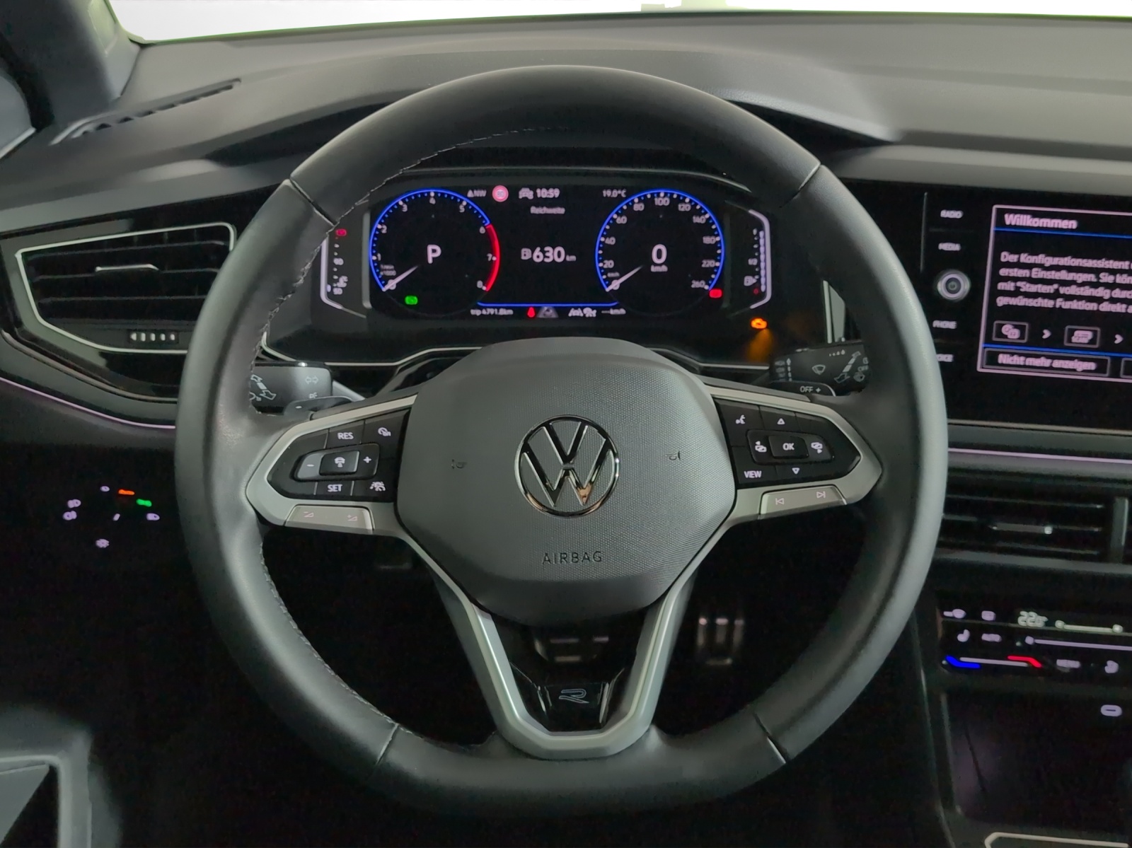 VW Polo 1.0 TSI R-Line United DSG-image-11