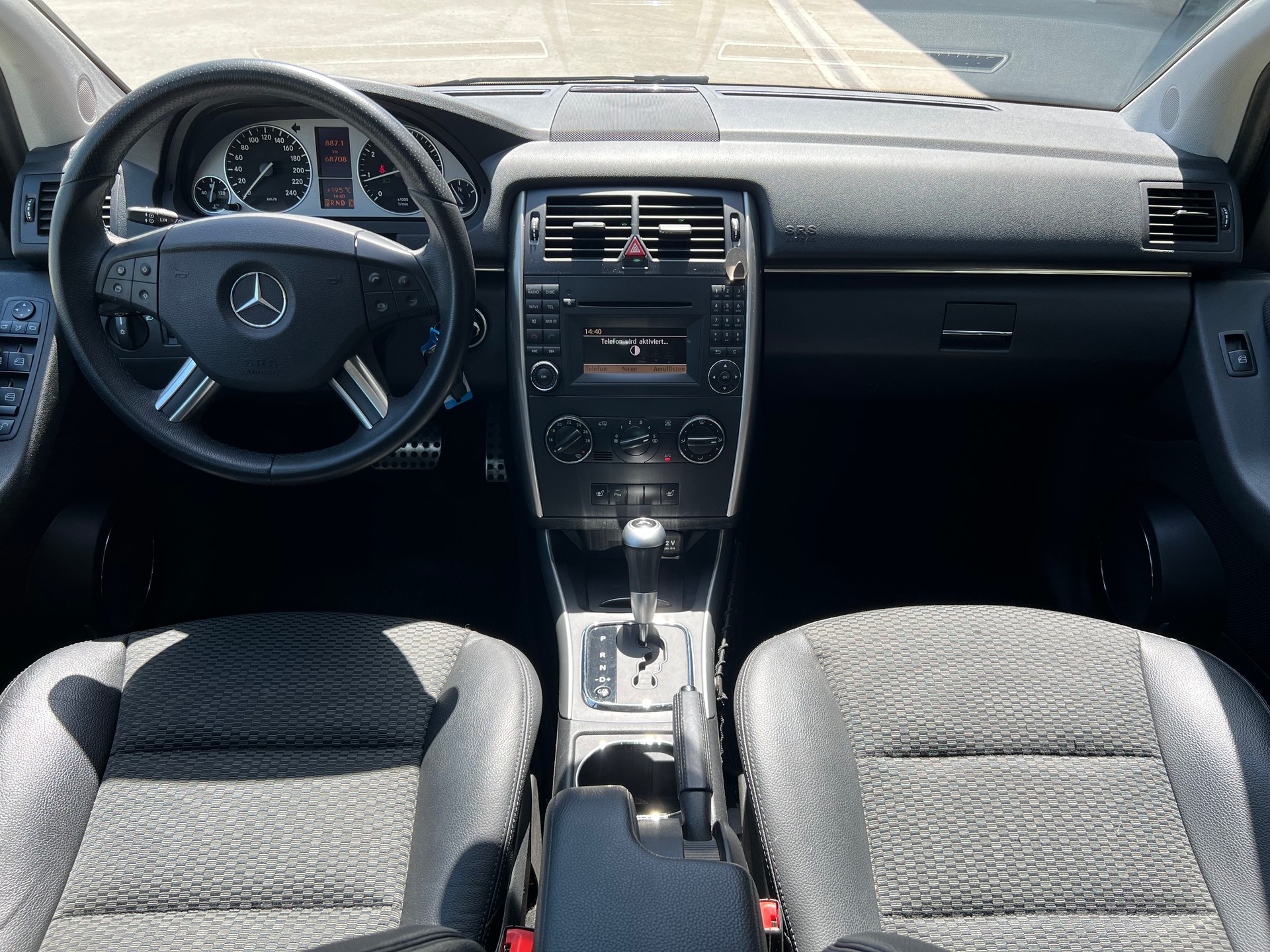 MERCEDES-BENZ B 180 My Star Autotronic-image-12