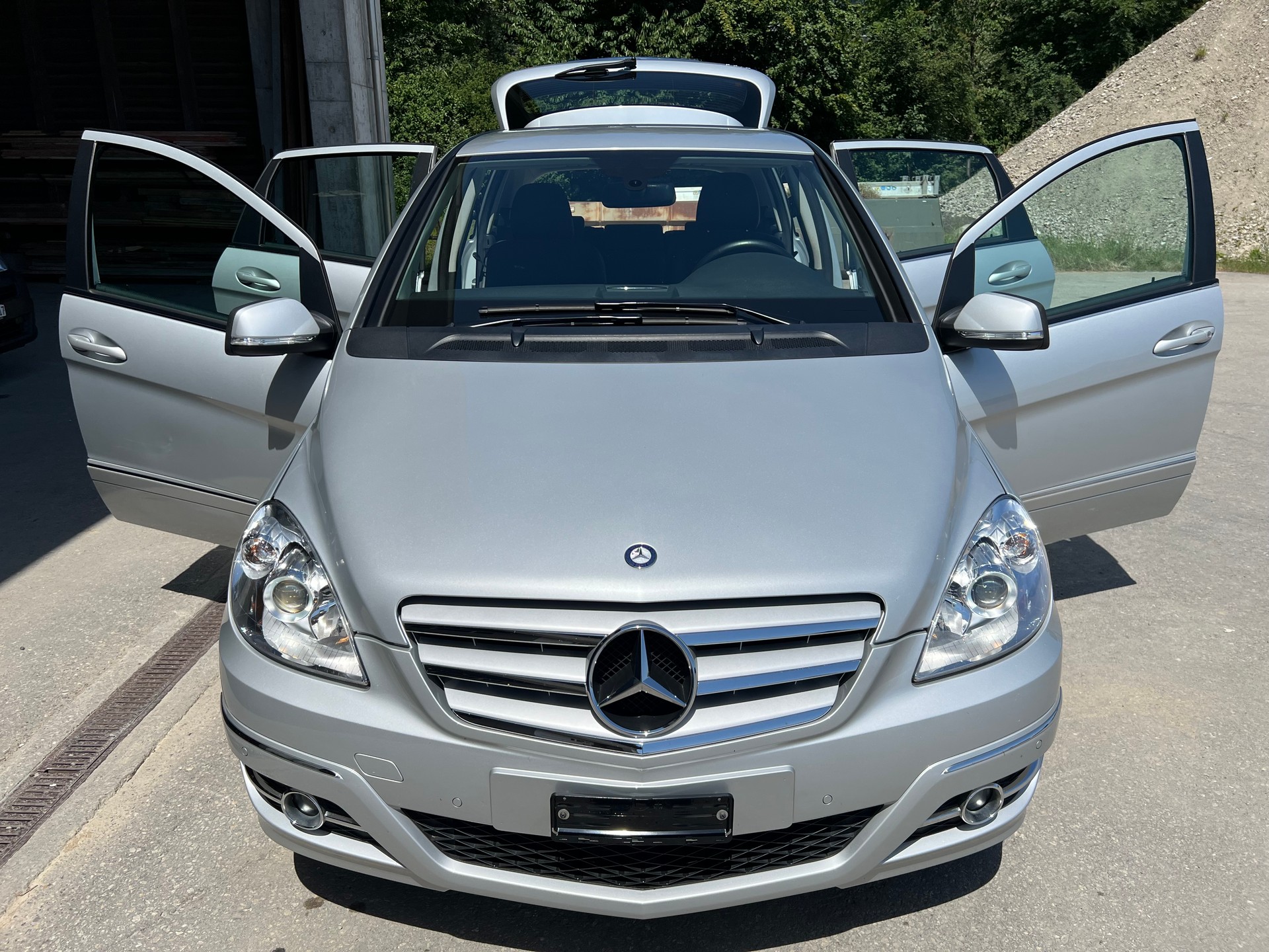 MERCEDES-BENZ B 180 My Star Autotronic-image-6