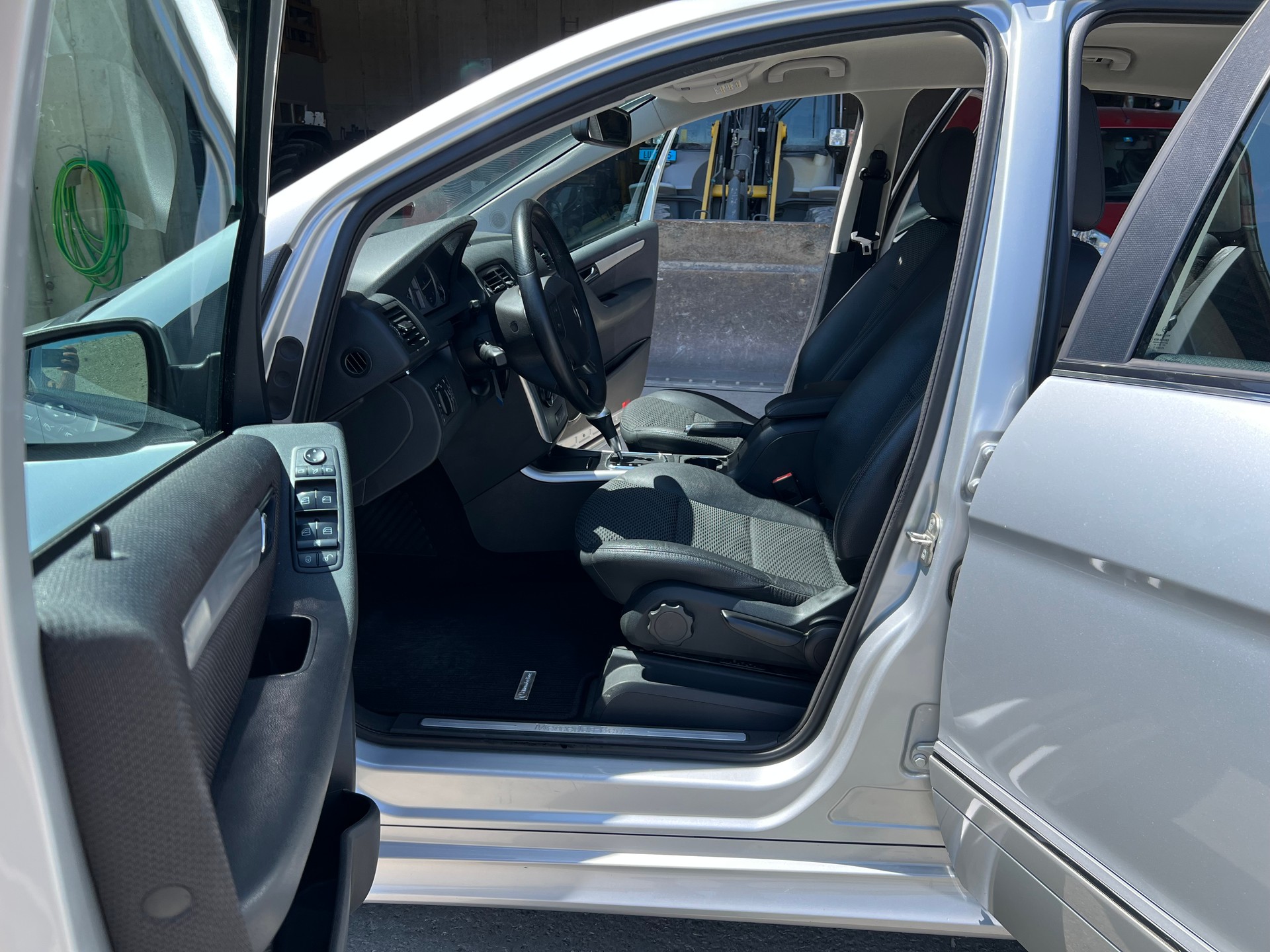 MERCEDES-BENZ B 180 My Star Autotronic-image-7