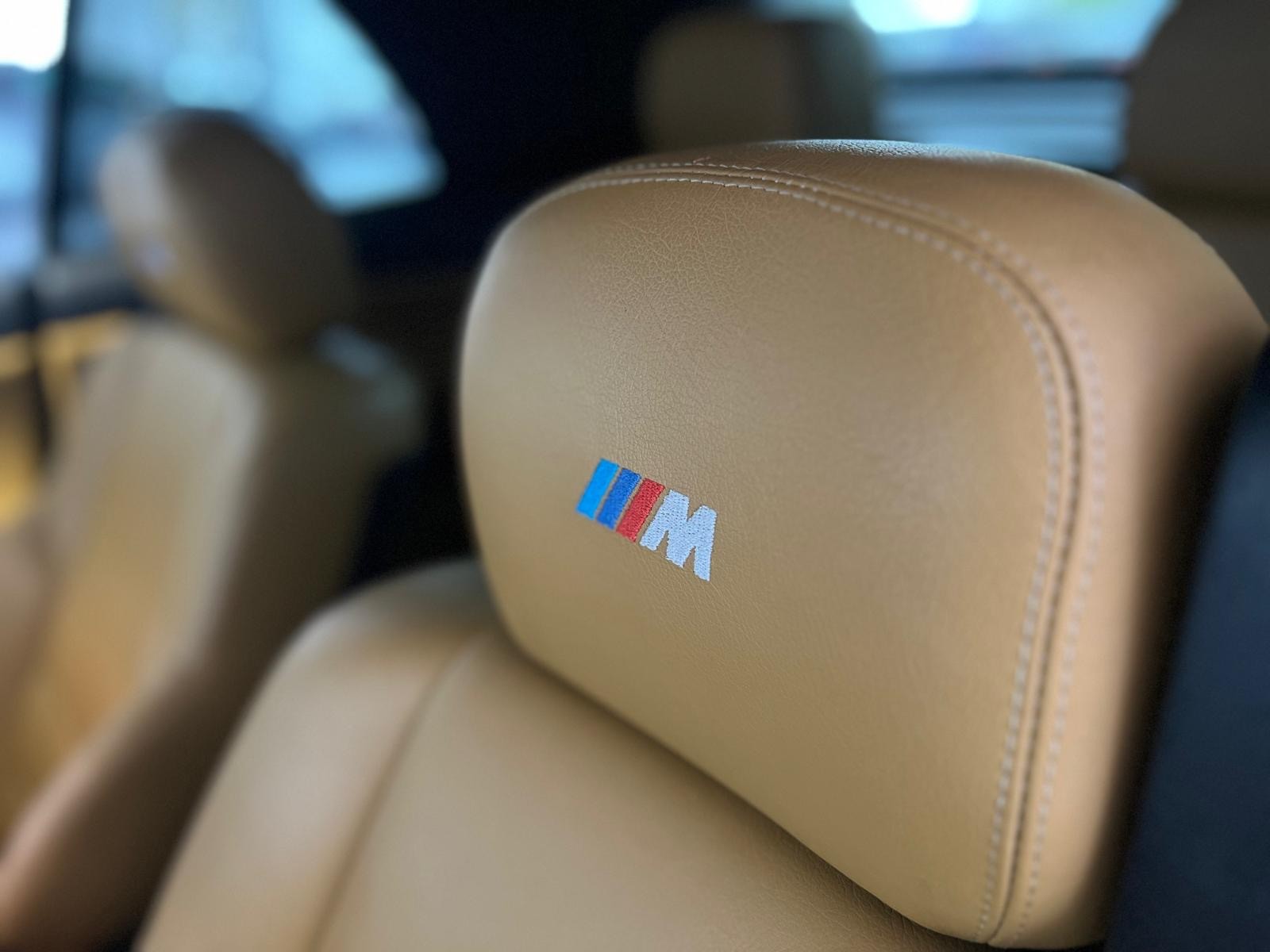 BMW M3 Cabriolet-image-10