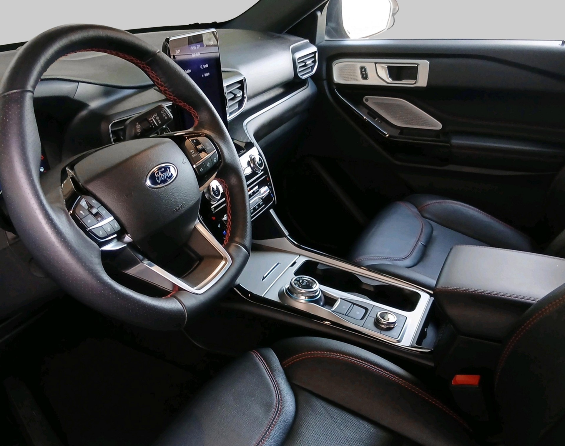 FORD Explorer 3.0 V6 Plug-in Hybrid-showroom-element-2