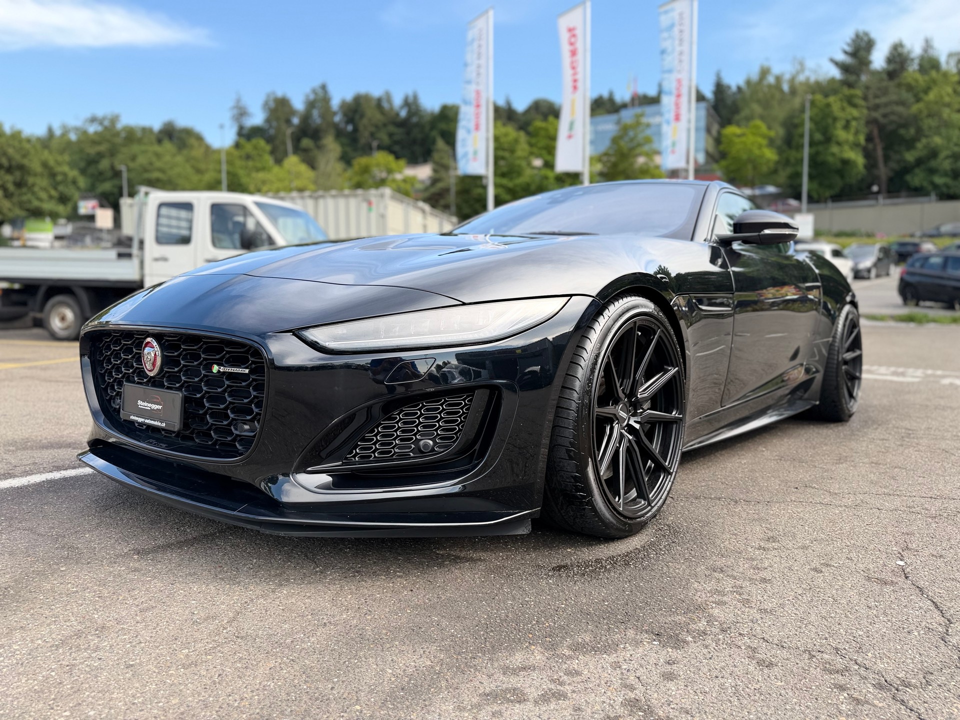 JAGUAR F-Type Coupé 5.0 V8 R-Dynamic Automatik-image-5