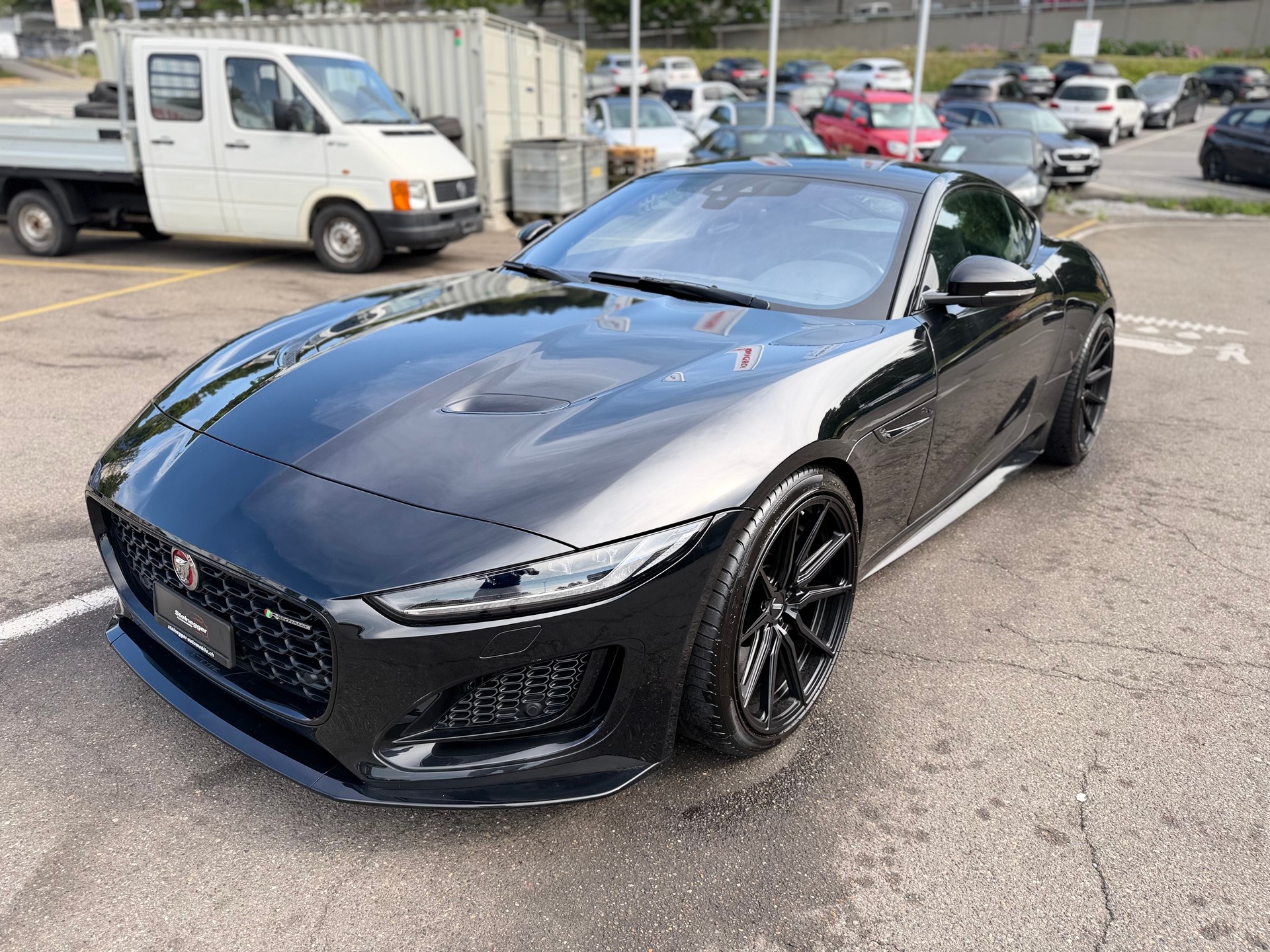 JAGUAR F-Type Coupé 5.0 V8 R-Dynamic Automatik-image-4