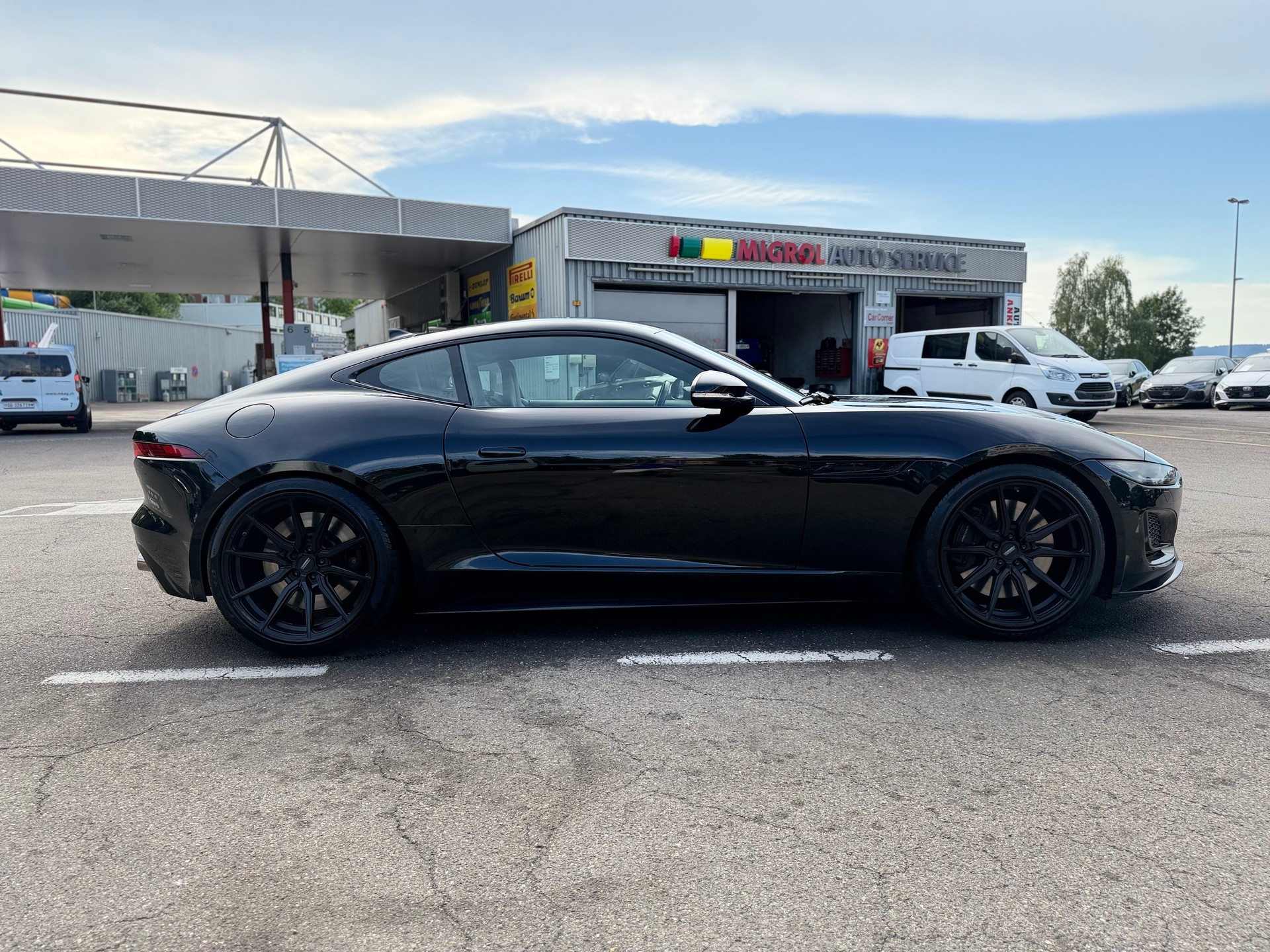 JAGUAR F-Type Coupé 5.0 V8 R-Dynamic Automatik-image-11