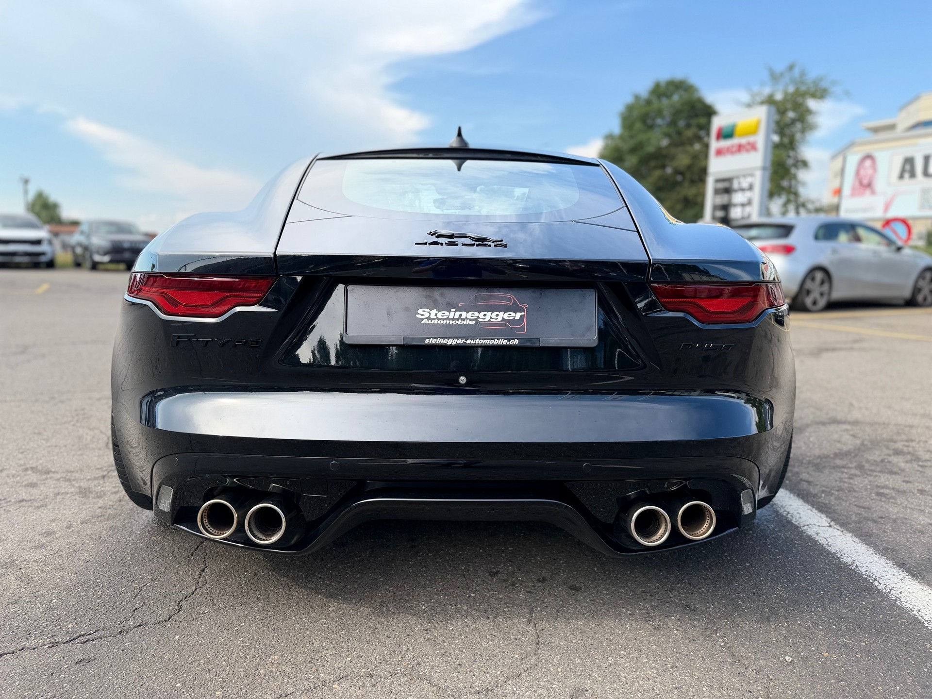 JAGUAR F-Type Coupé 5.0 V8 R-Dynamic Automatik-image-9