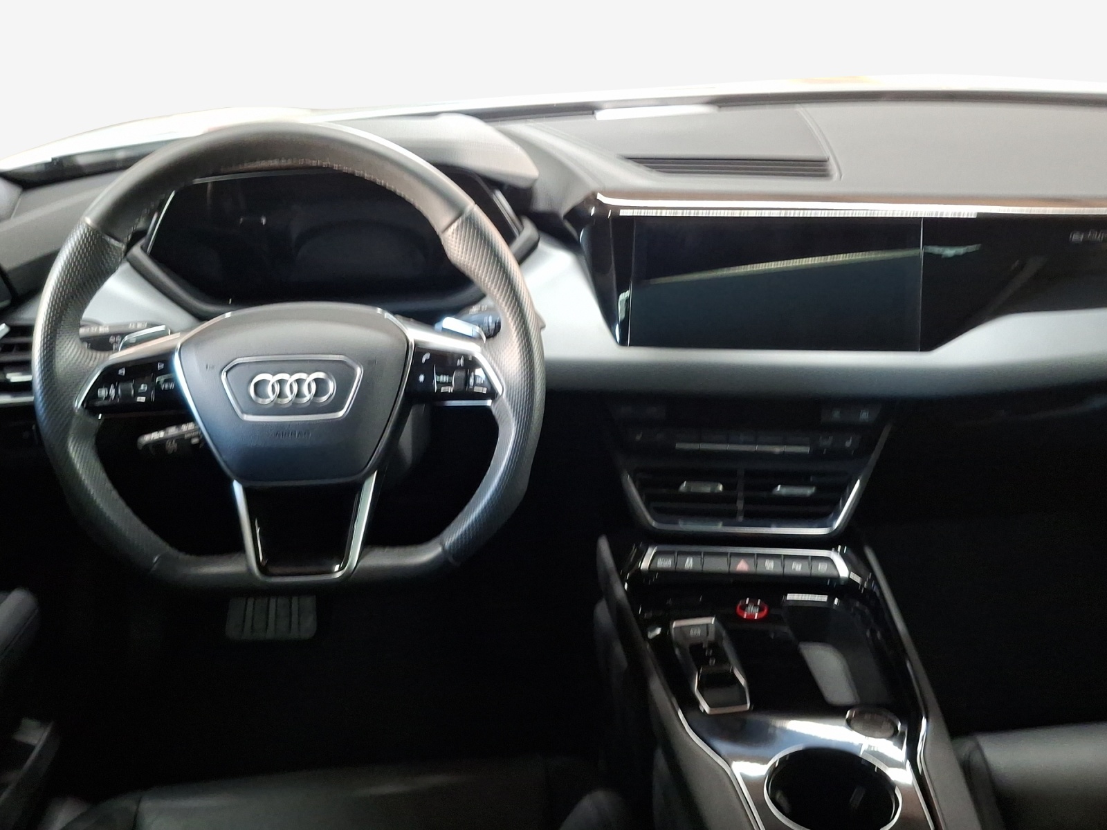AUDI e-tron GT quattro-image-9