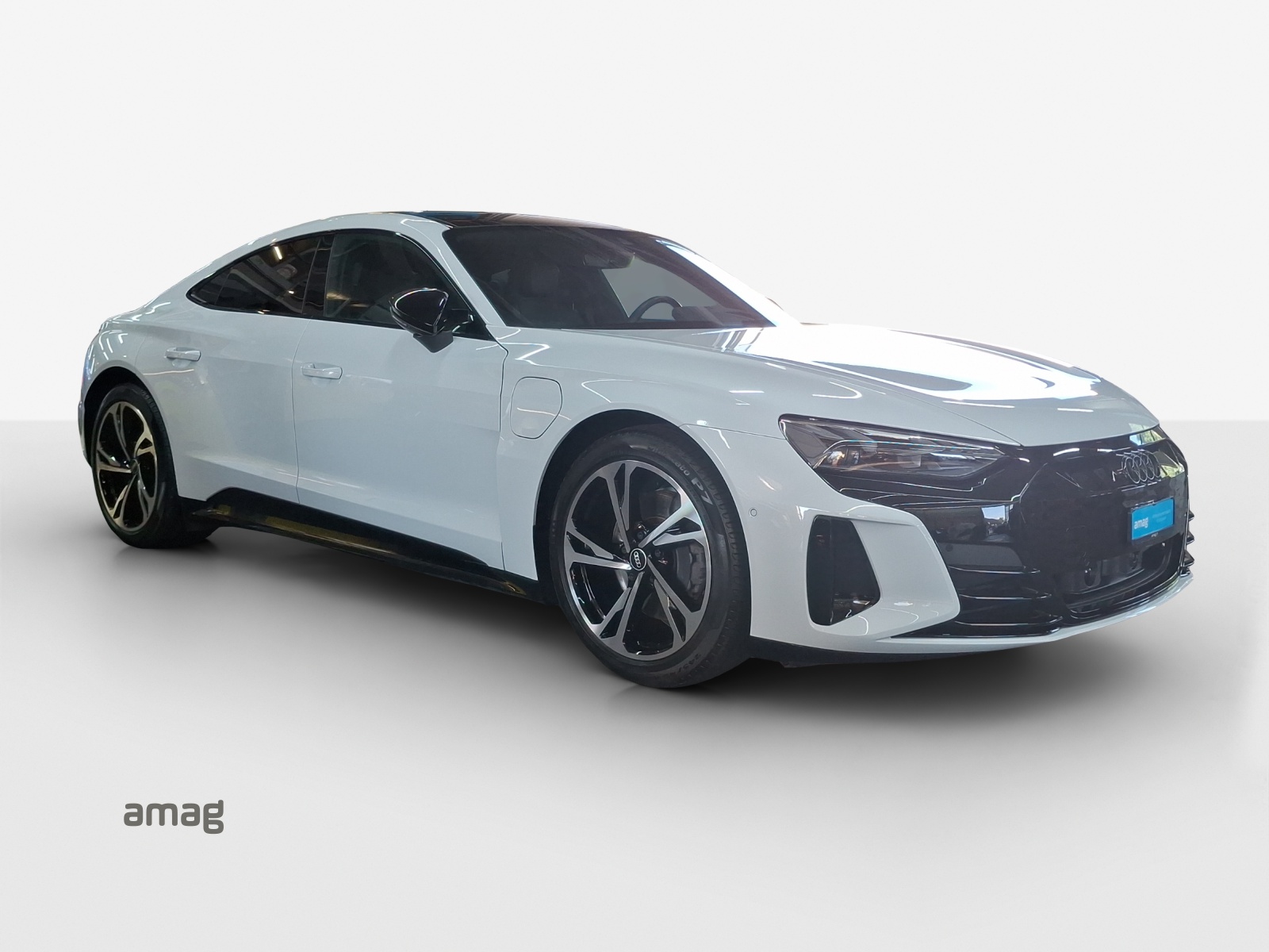 AUDI e-tron GT quattro-image-6