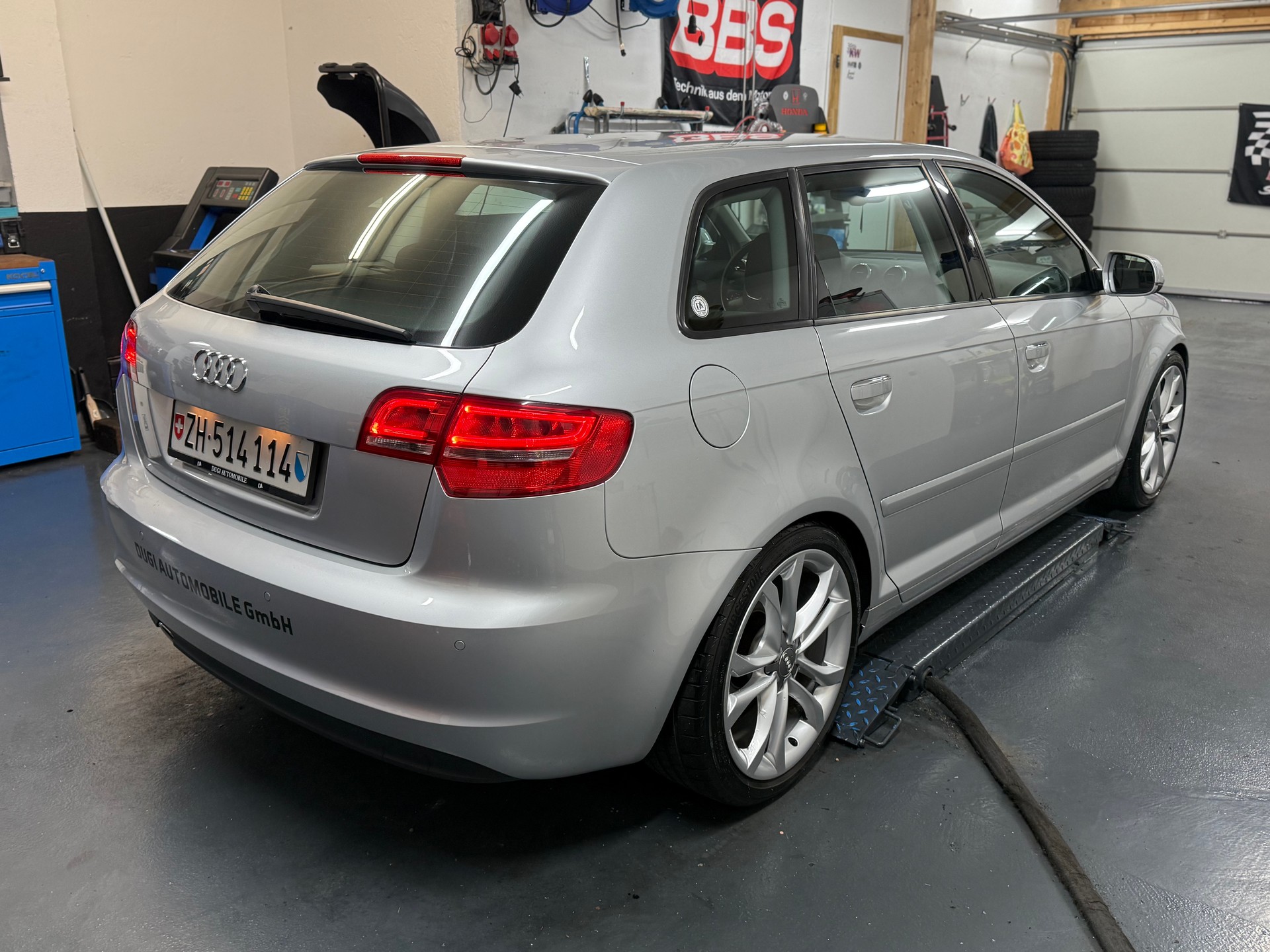 AUDI A3 Sportback 2.0 TDI Ambiente-showroom-element-3
