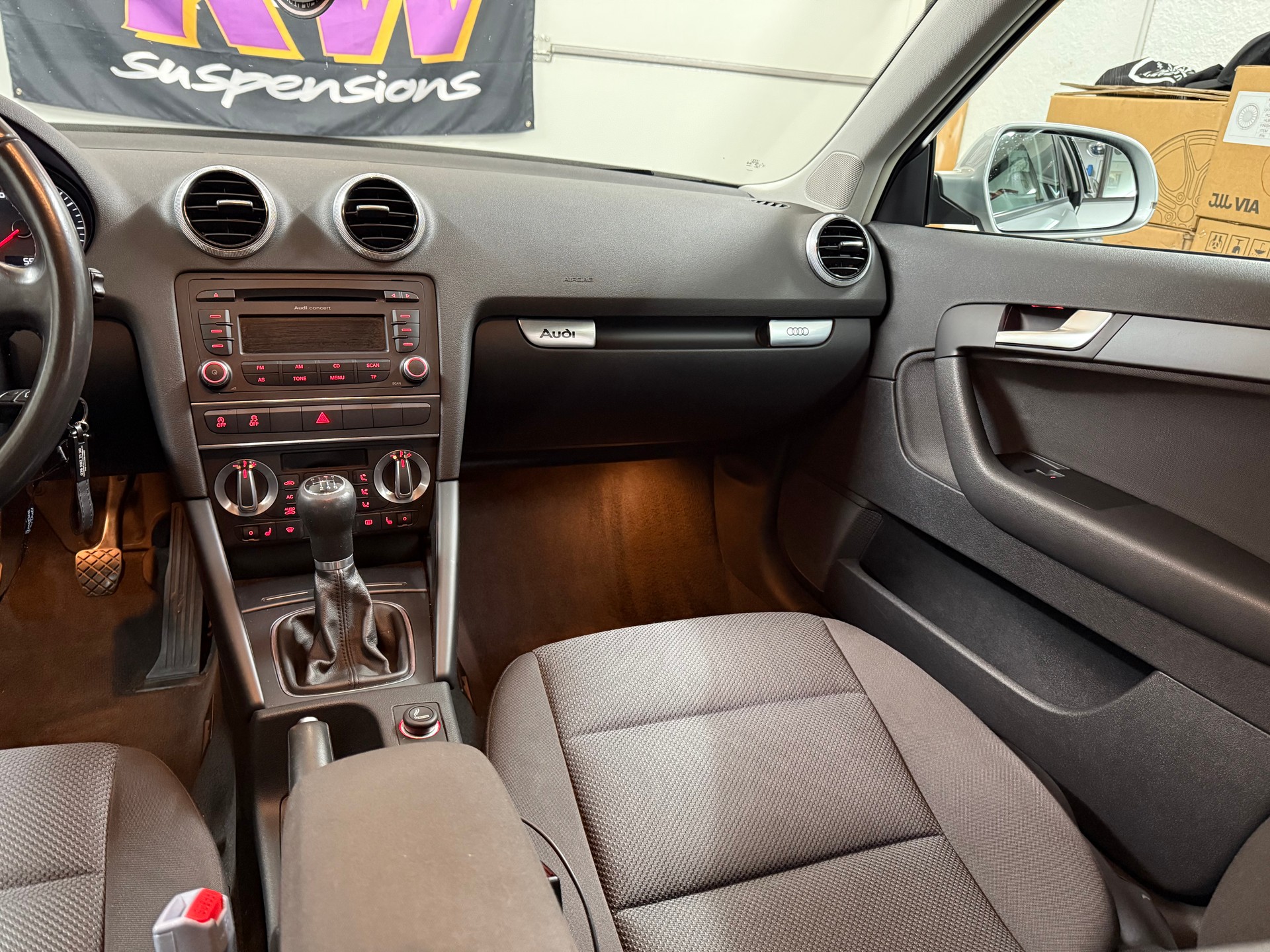 AUDI A3 Sportback 2.0 TDI Ambiente-image-5