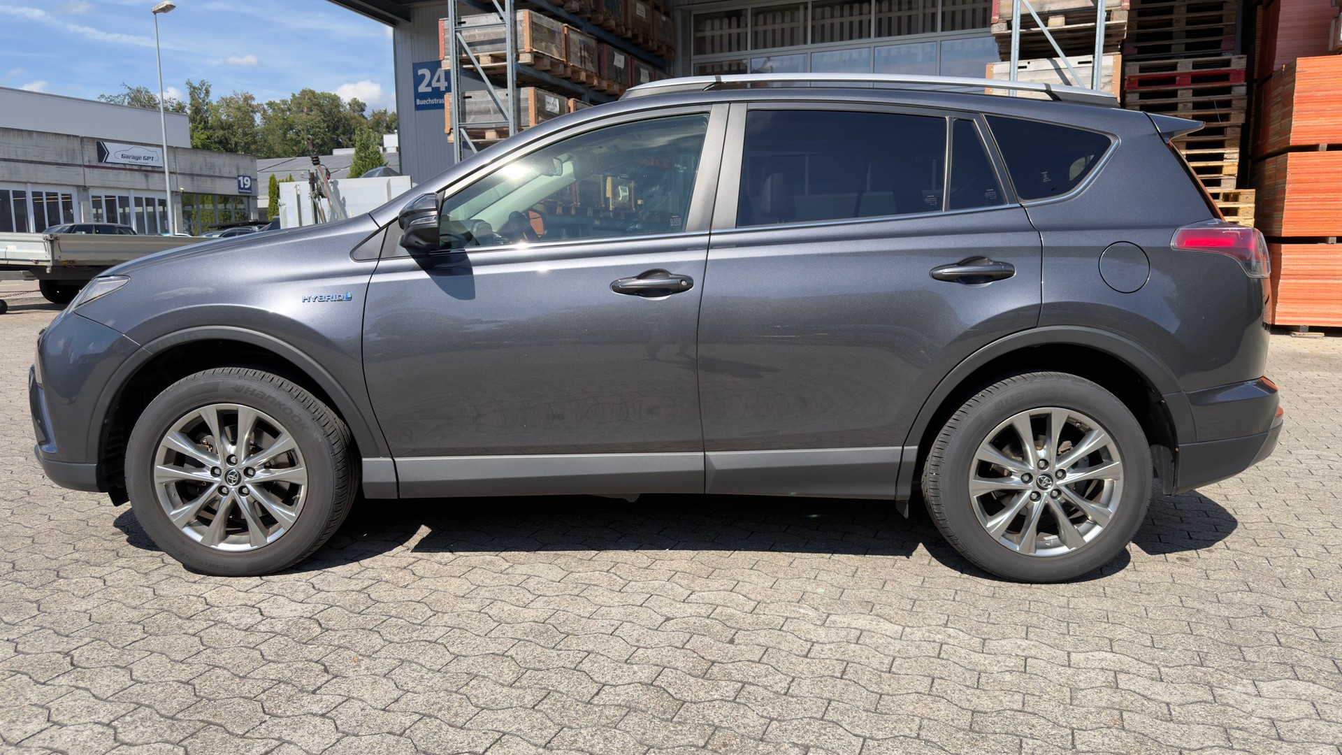TOYOTA RAV-4 2.5 HSD Trend e-CVT-image-1